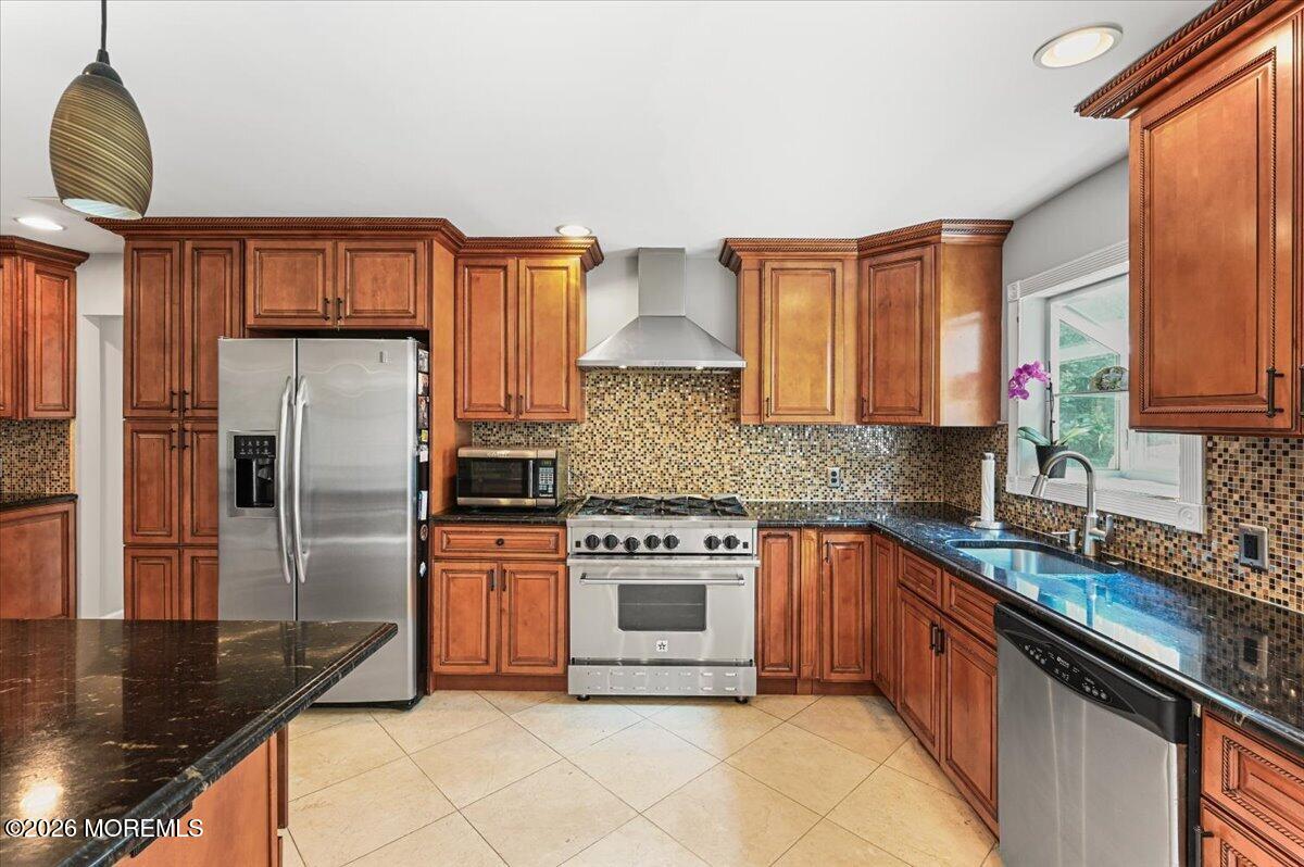 8 Dusko Drive