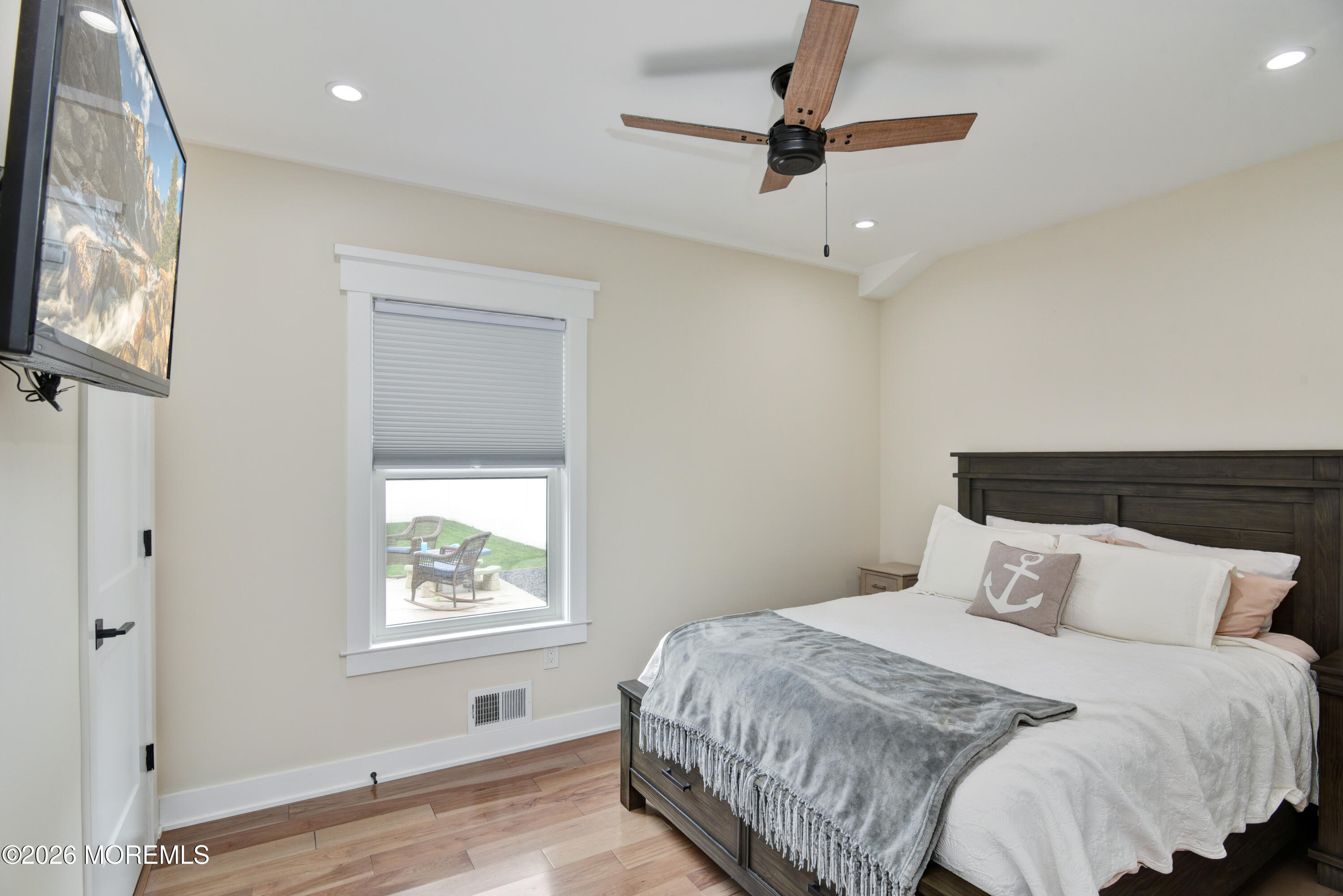 2515 Honeysuckle Lane