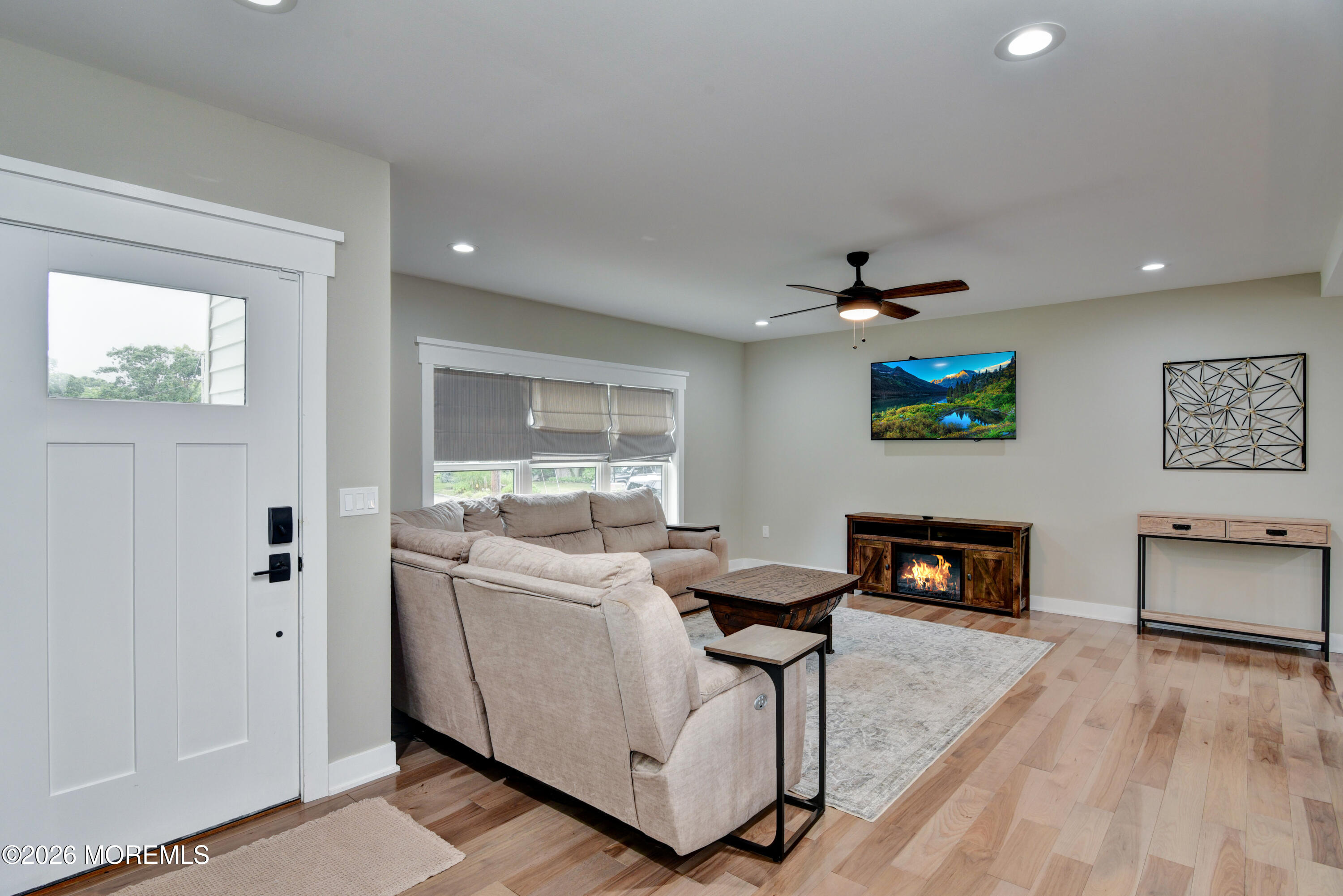 2515 Honeysuckle Lane