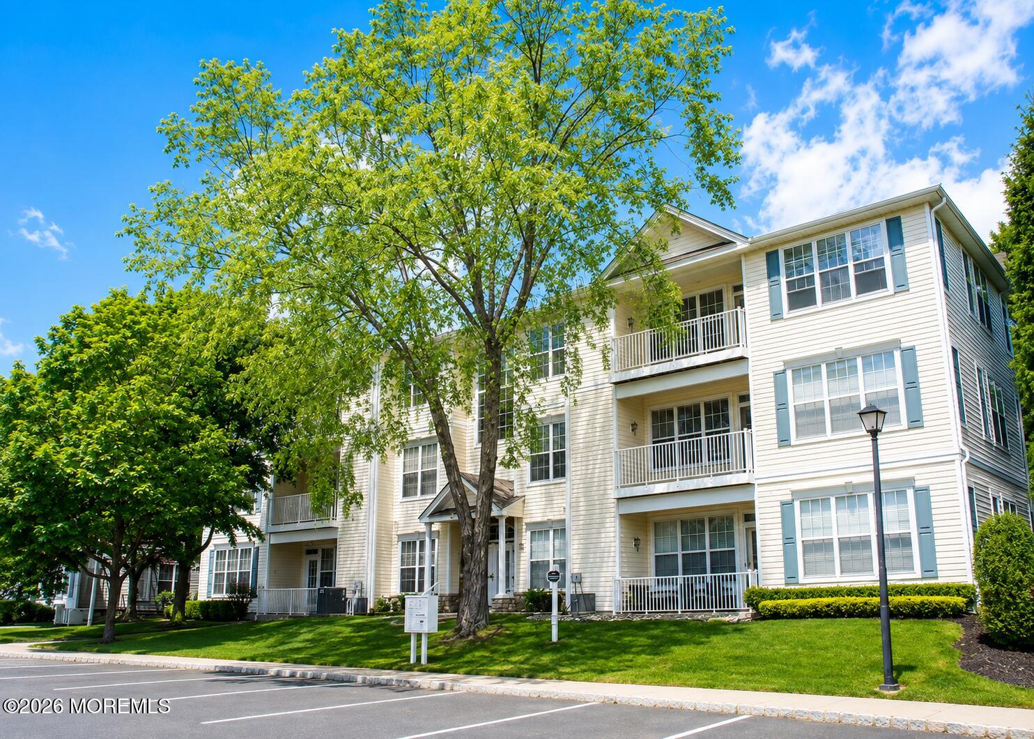 526 Saint Andrews Place