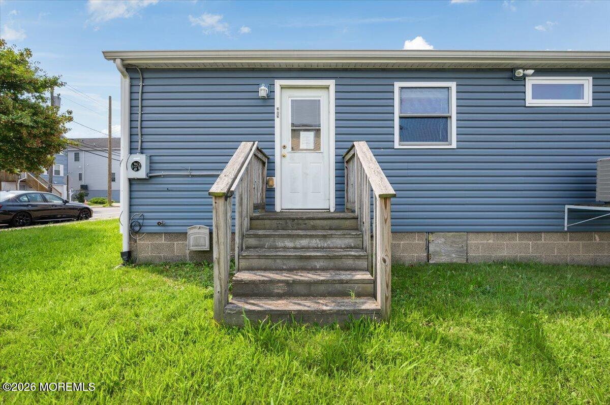 303 Union Avenue