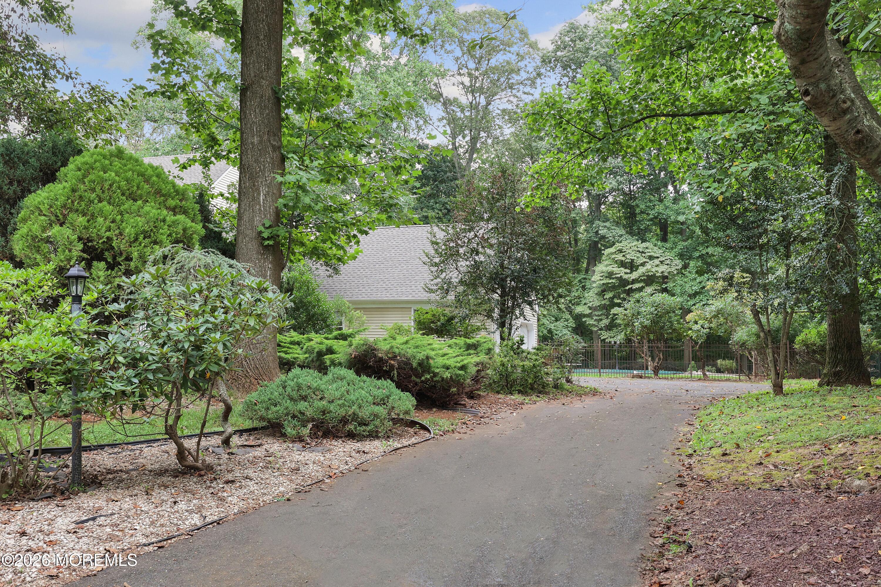 18 Seven Oaks Drive