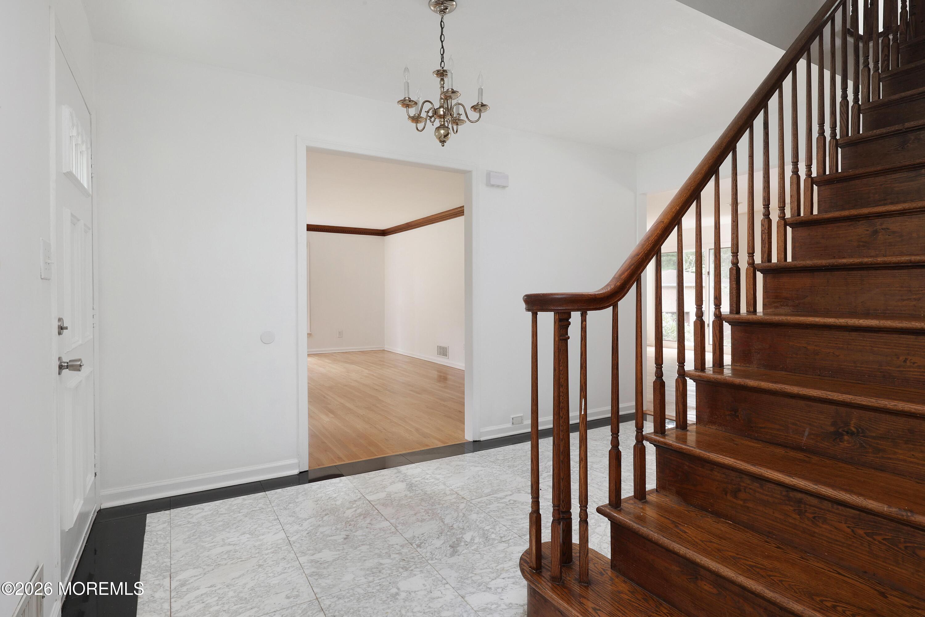 18 Seven Oaks Drive