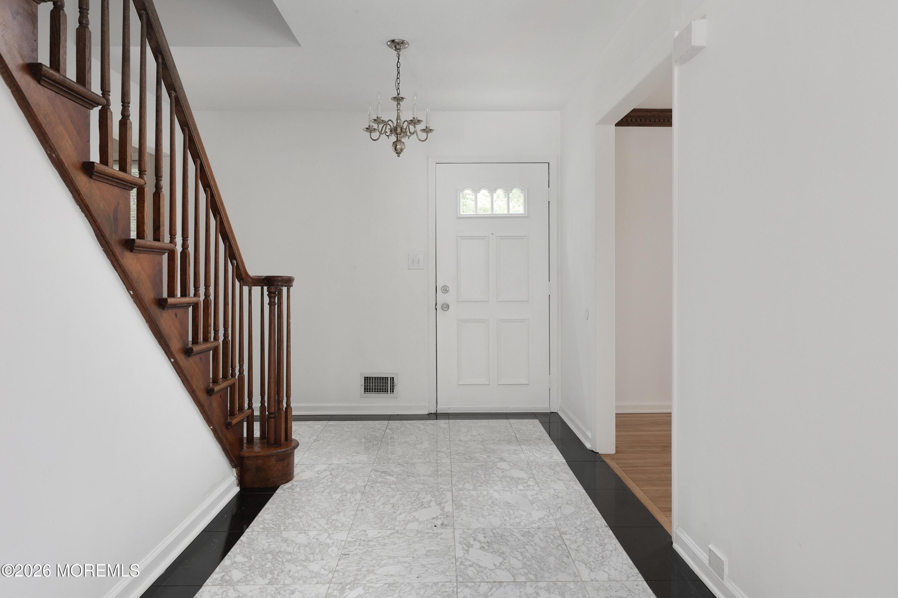 18 Seven Oaks Drive