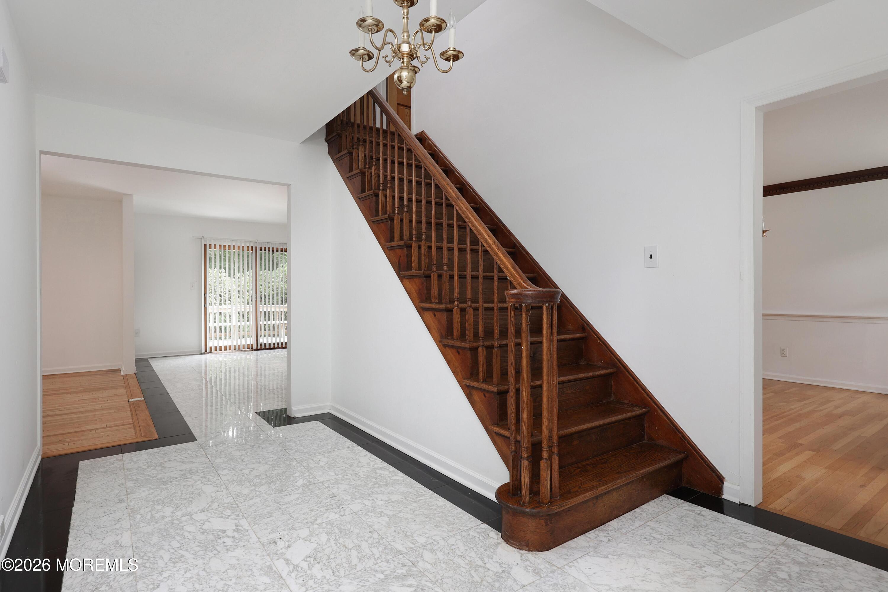 18 Seven Oaks Drive