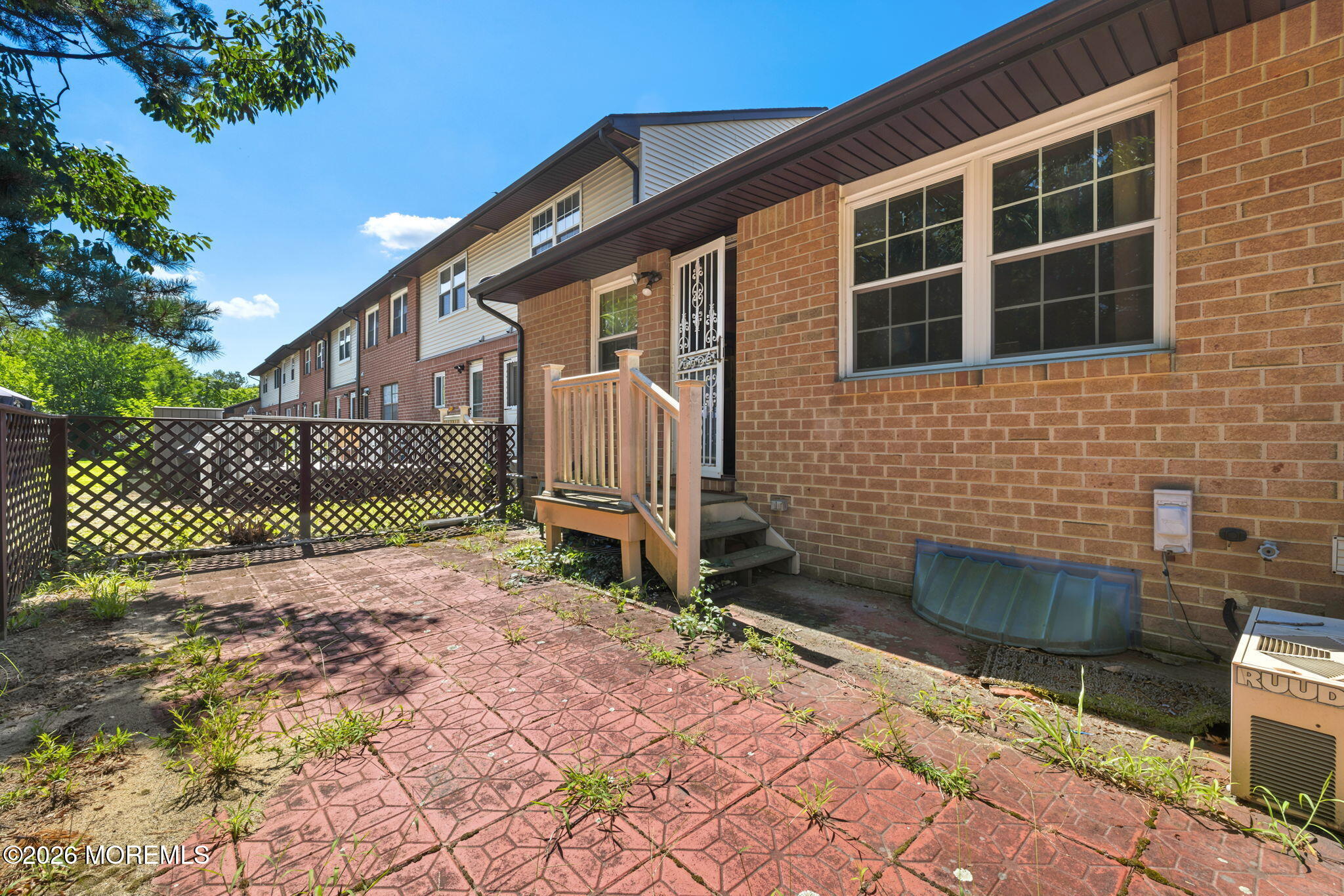 962 Sids Court 962