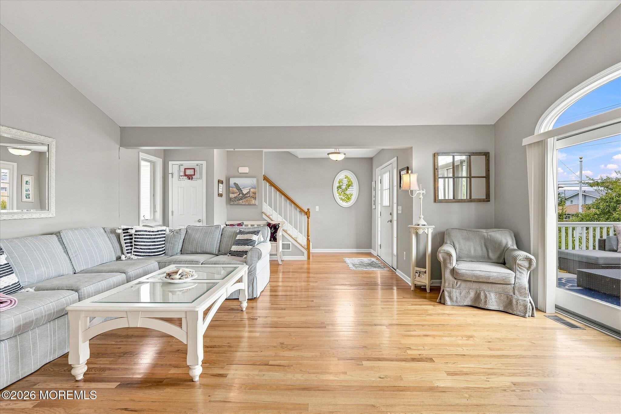 256 W 10th Street