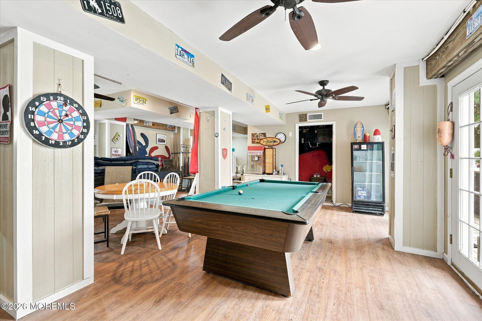 256 W 10th Street