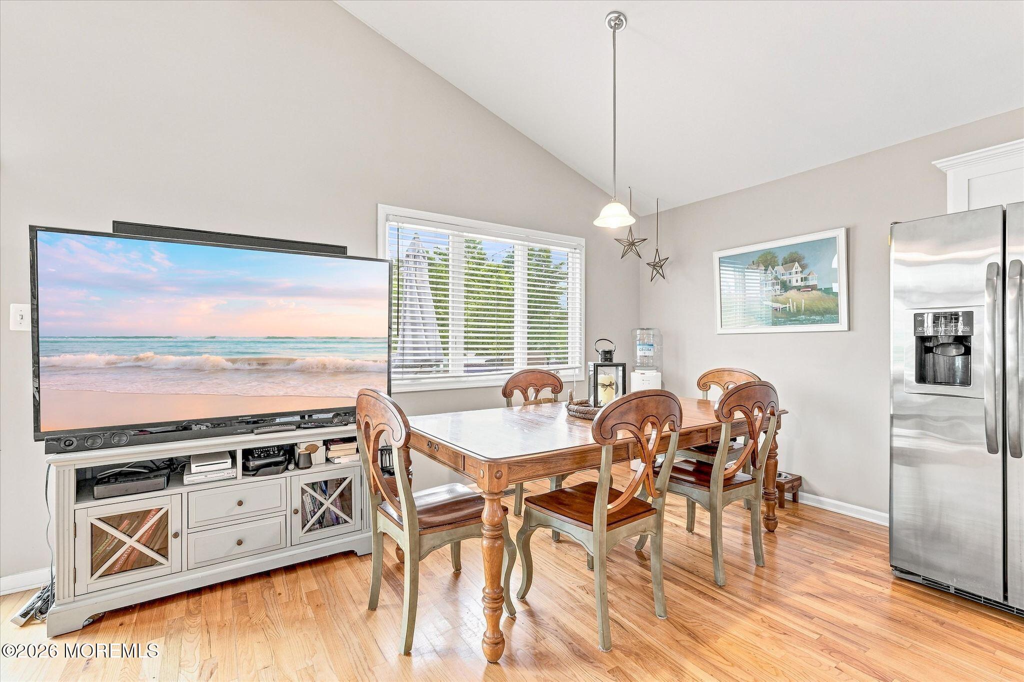 256 W 10th Street