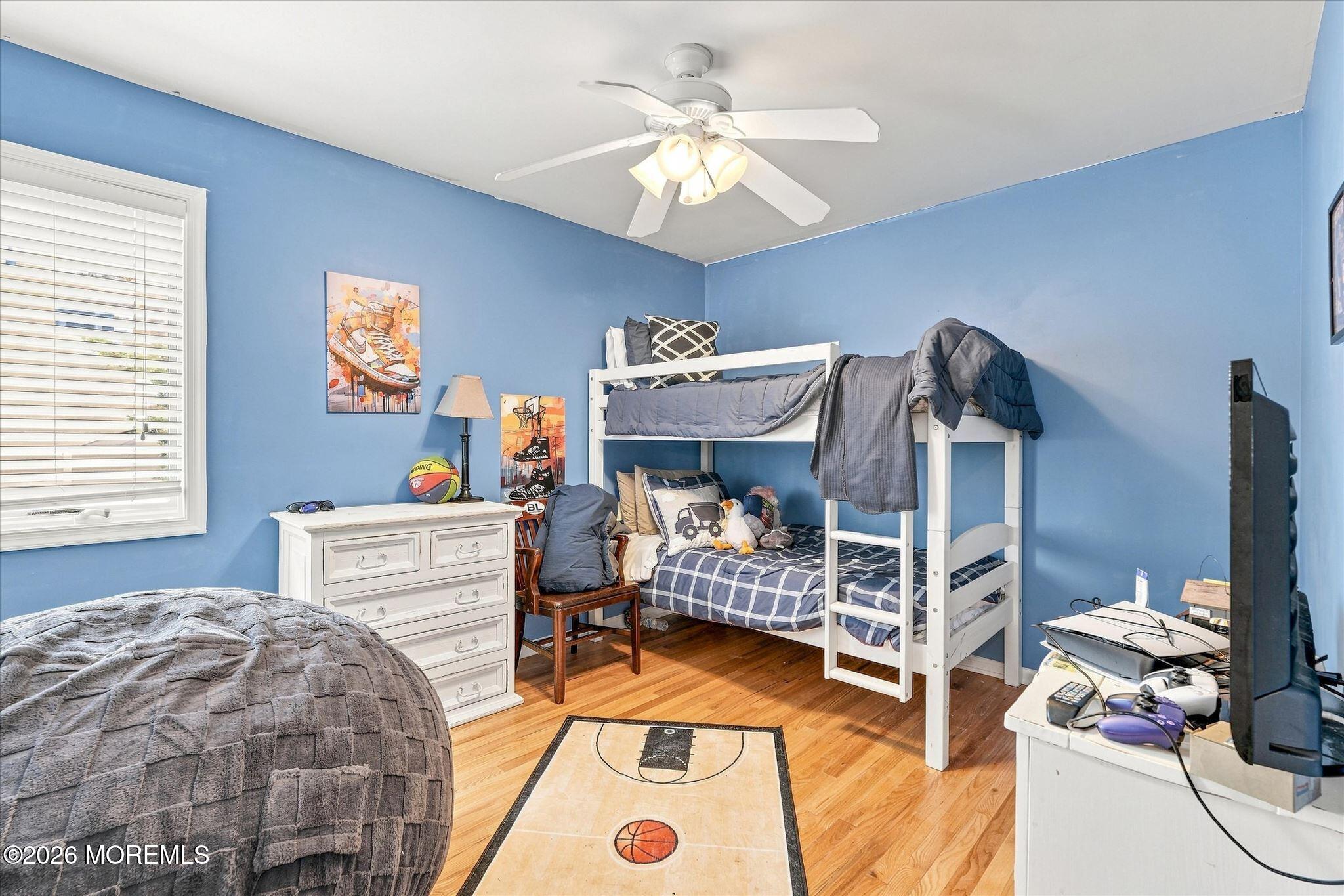 256 W 10th Street