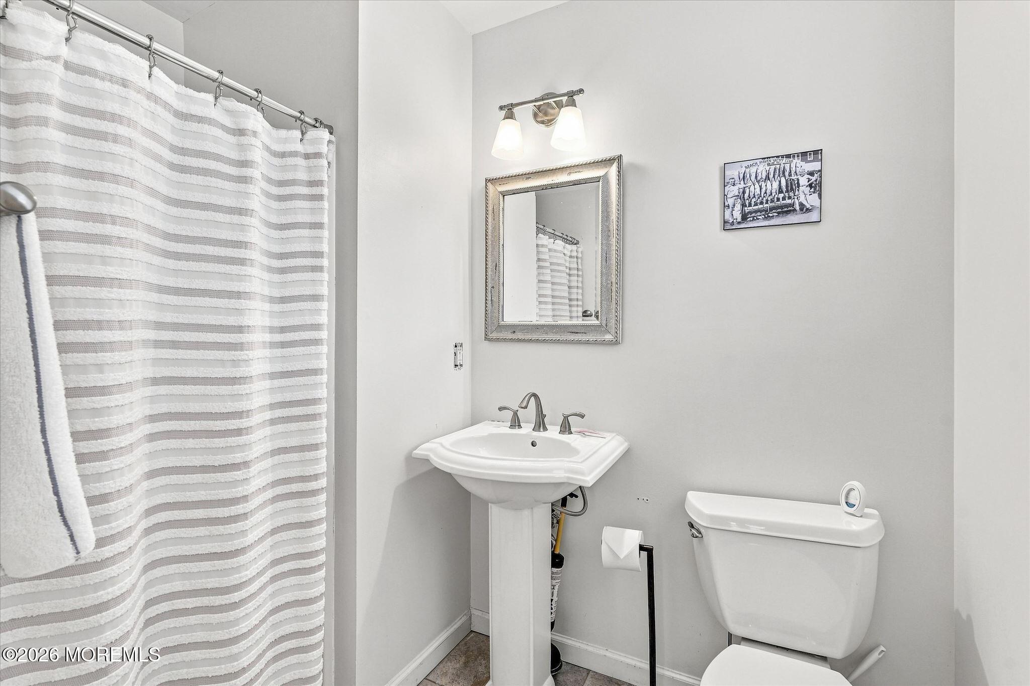 256 W 10th Street