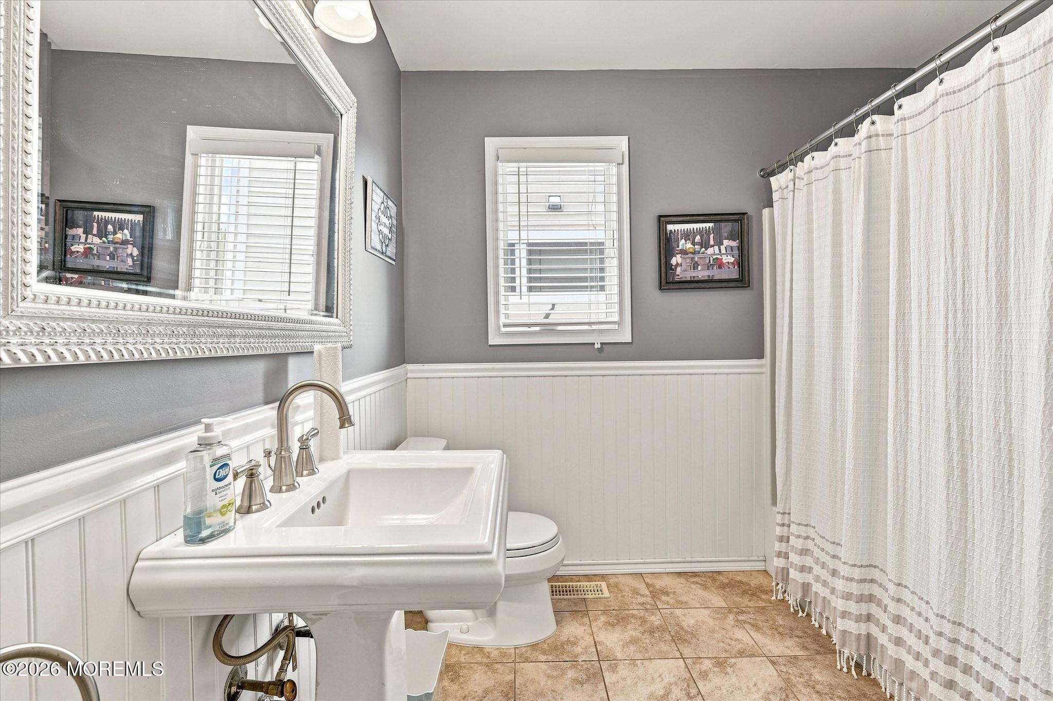 256 W 10th Street