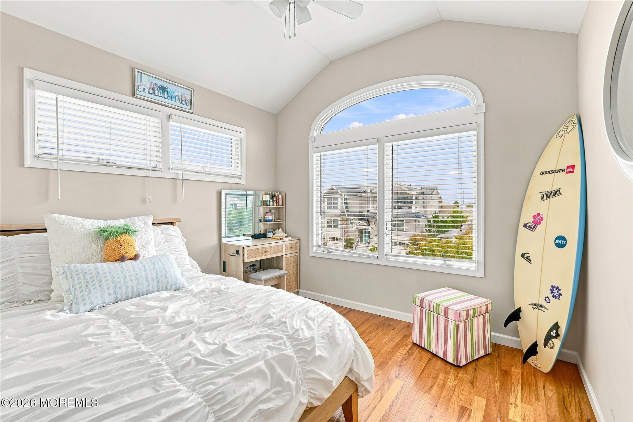 256 W 10th Street