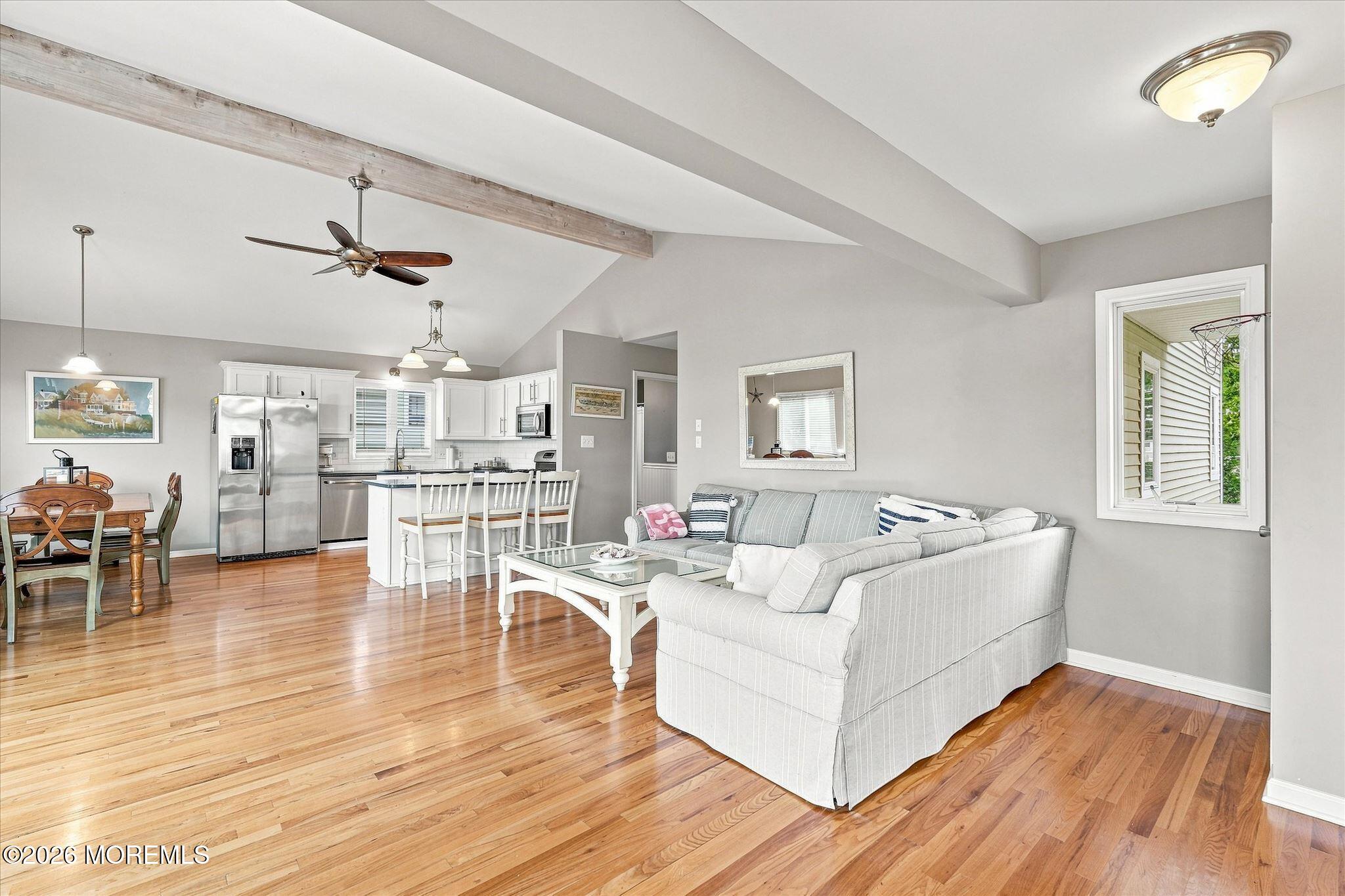 256 W 10th Street