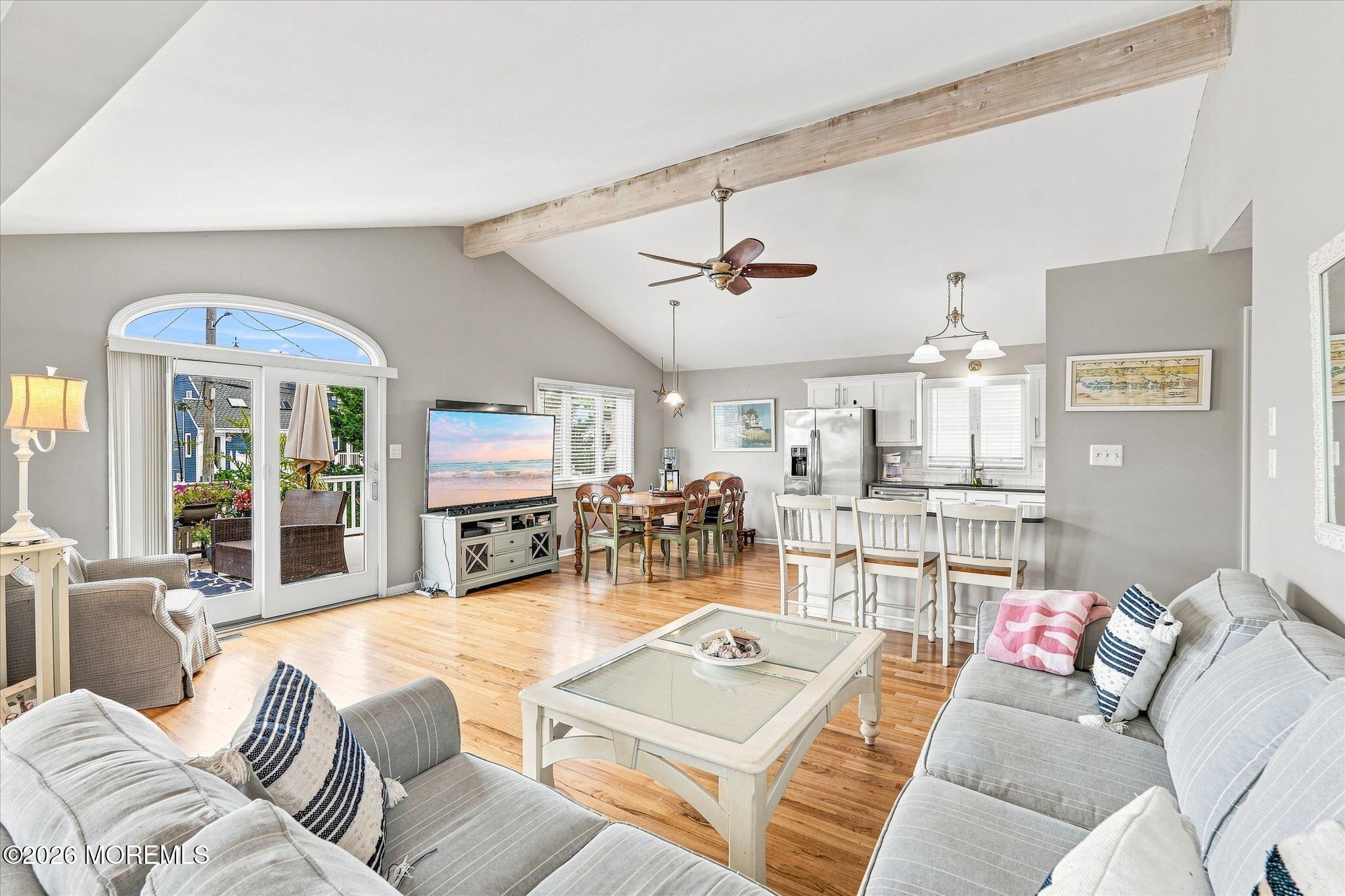 256 W 10th Street