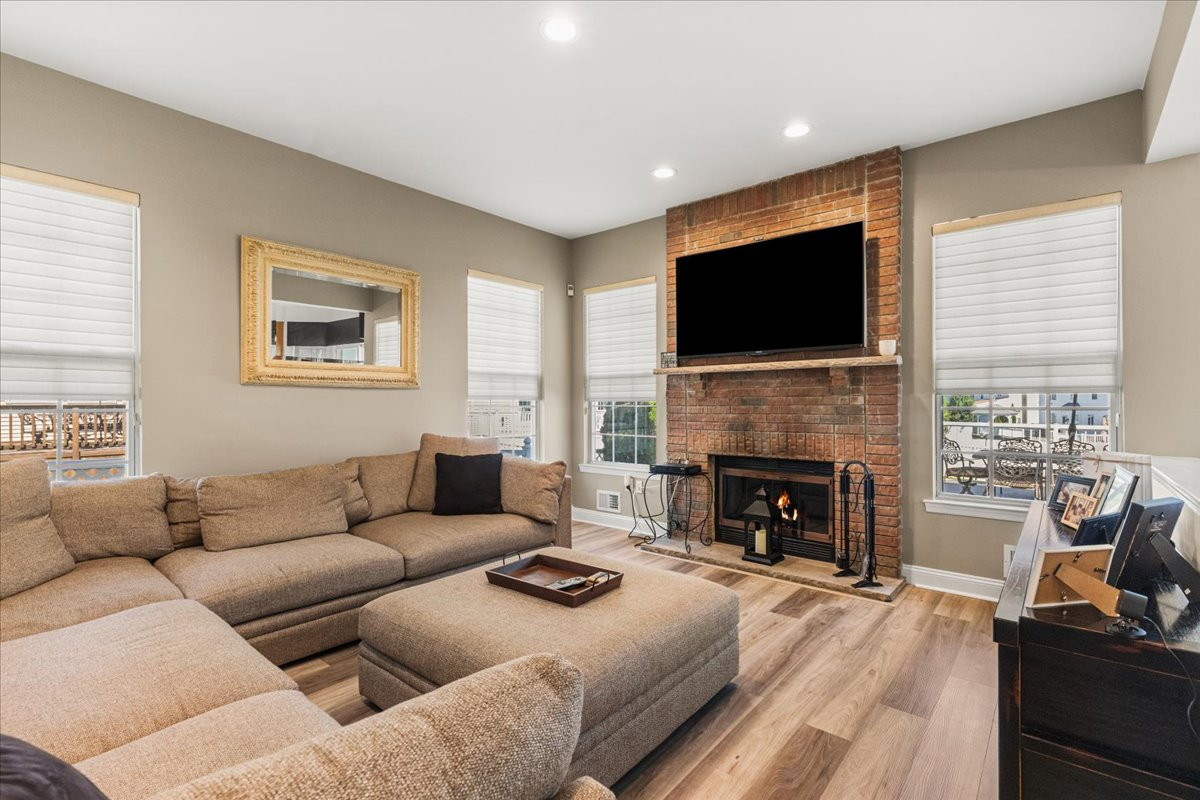67 Winding Brook Drive
