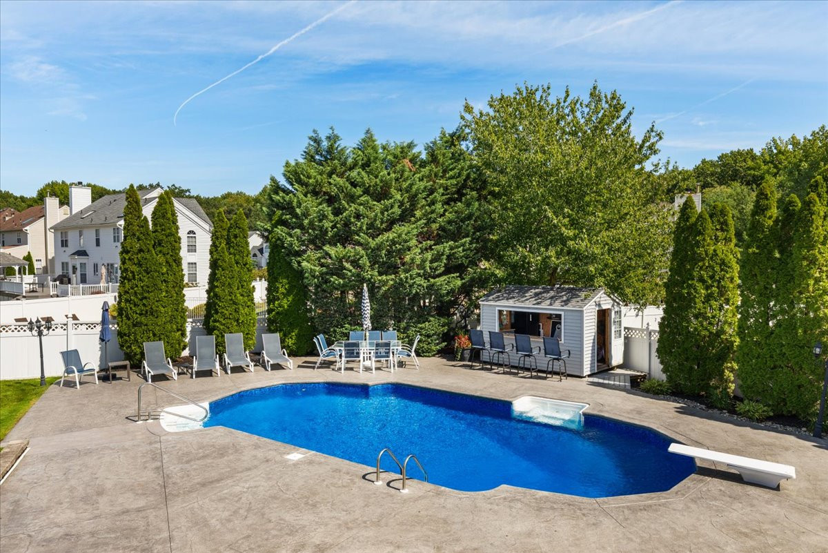 67 Winding Brook Drive