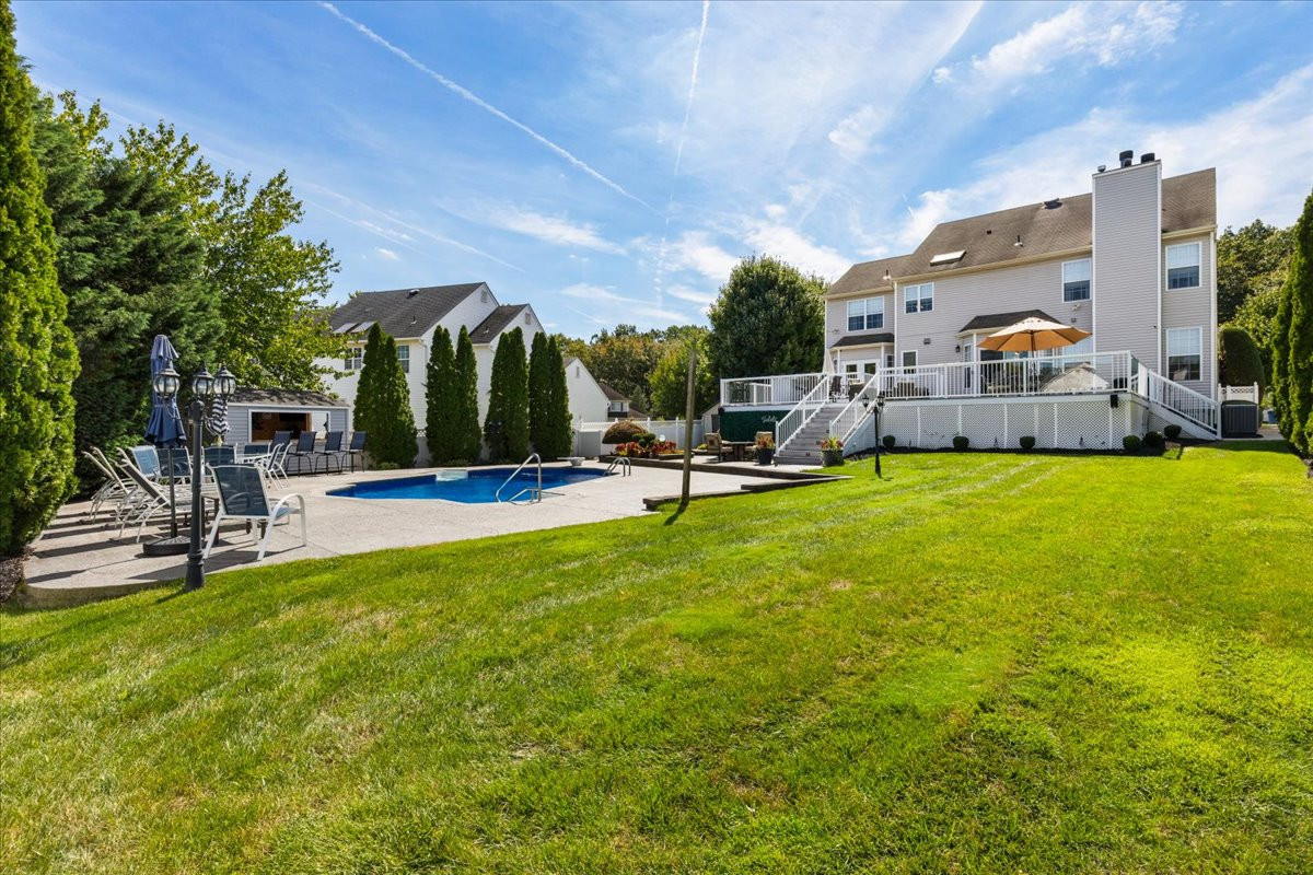 67 Winding Brook Drive