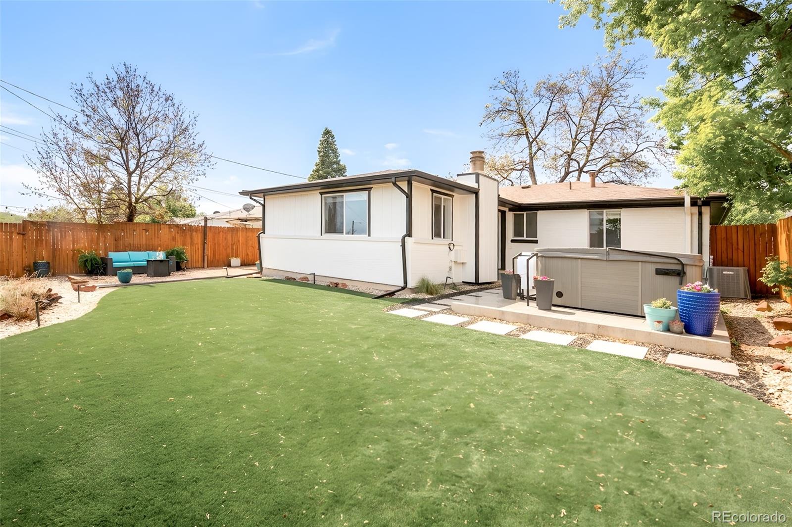 1434 S Canosa Court
