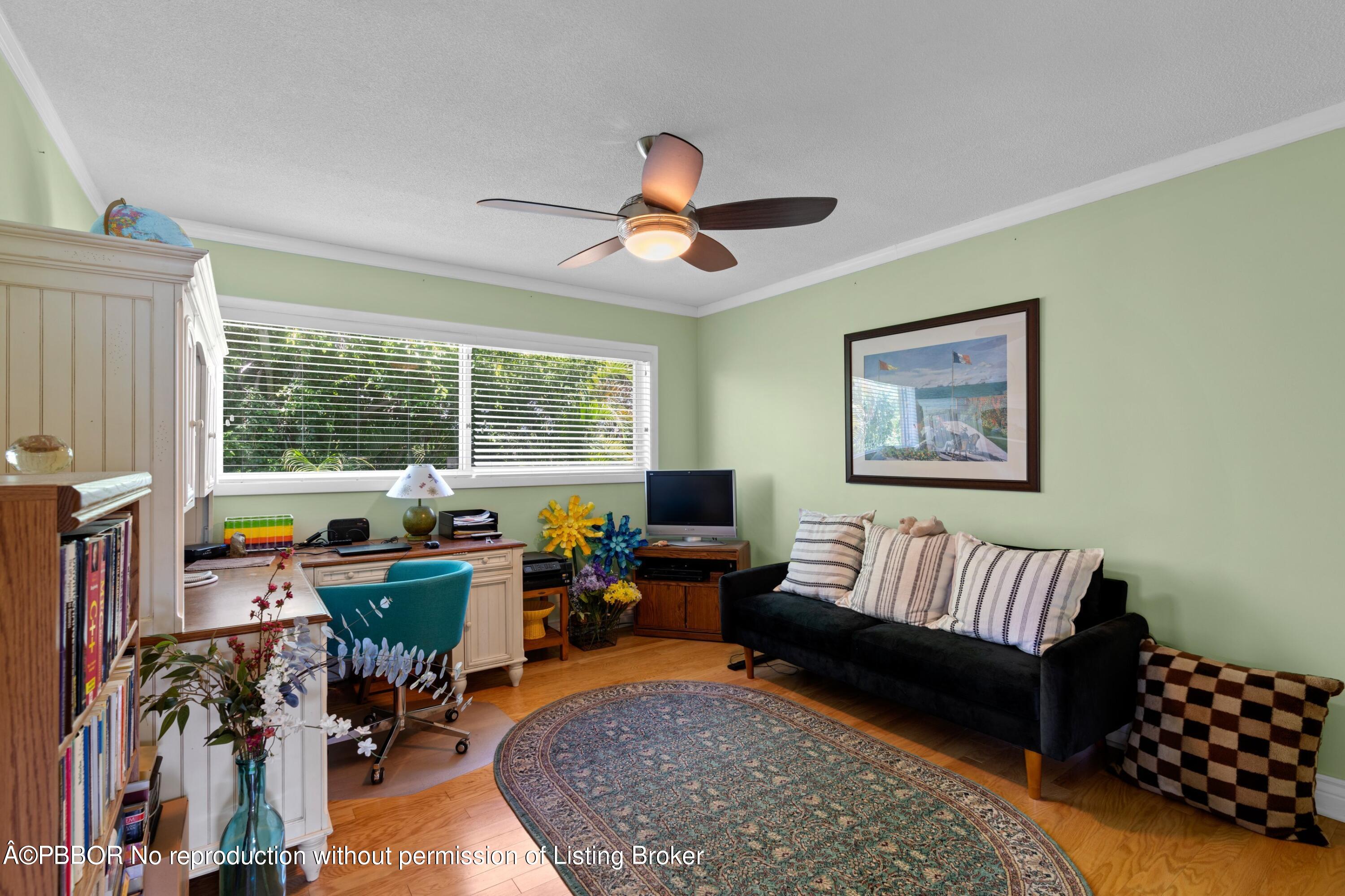 114 Cascade Lane, 4