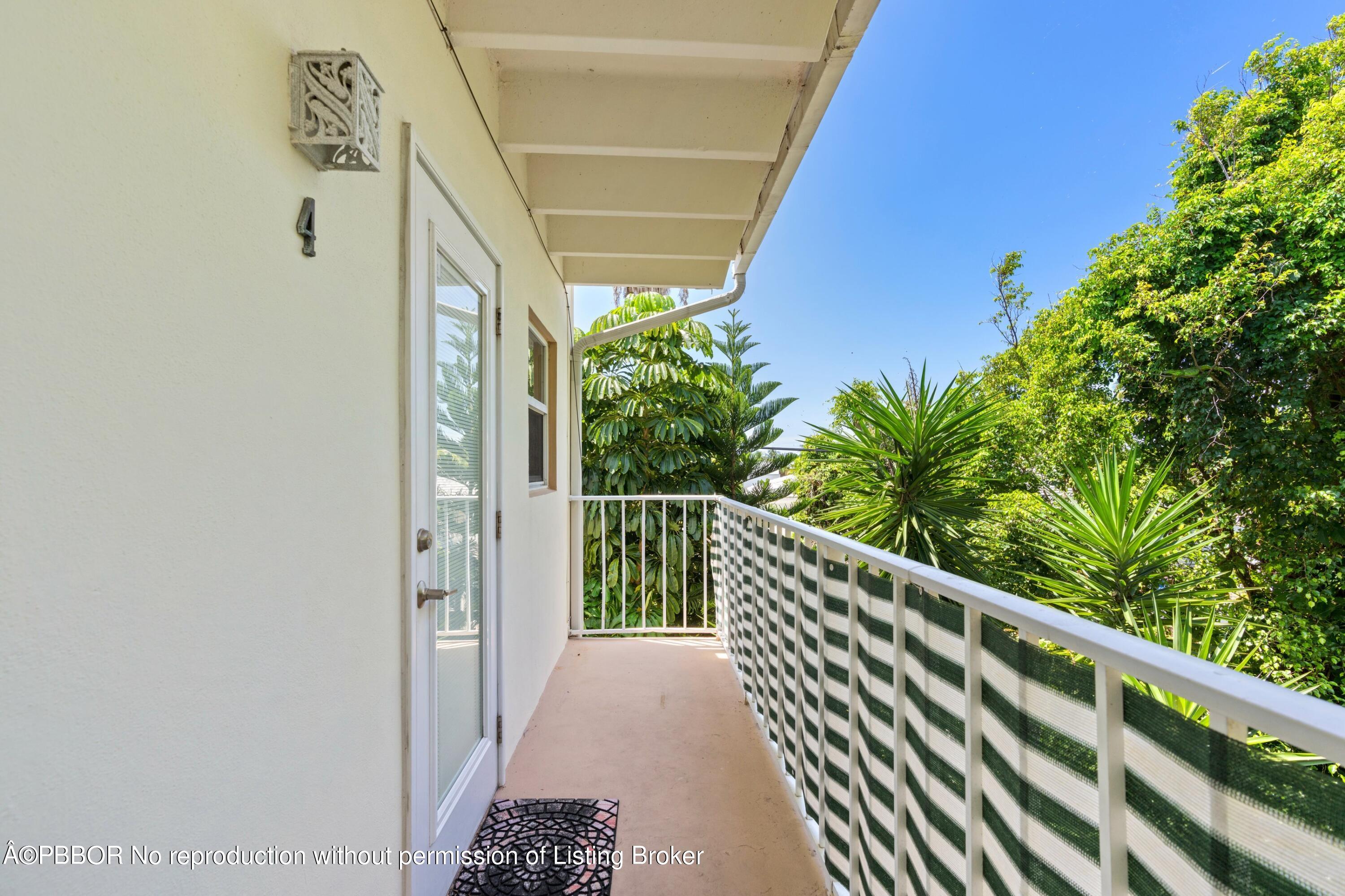114 Cascade Lane, 4
