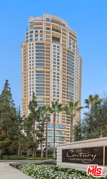 1 W Century Dr Unit: 34D