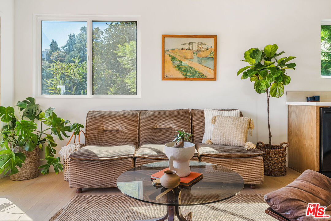 426 Rainbow Ave