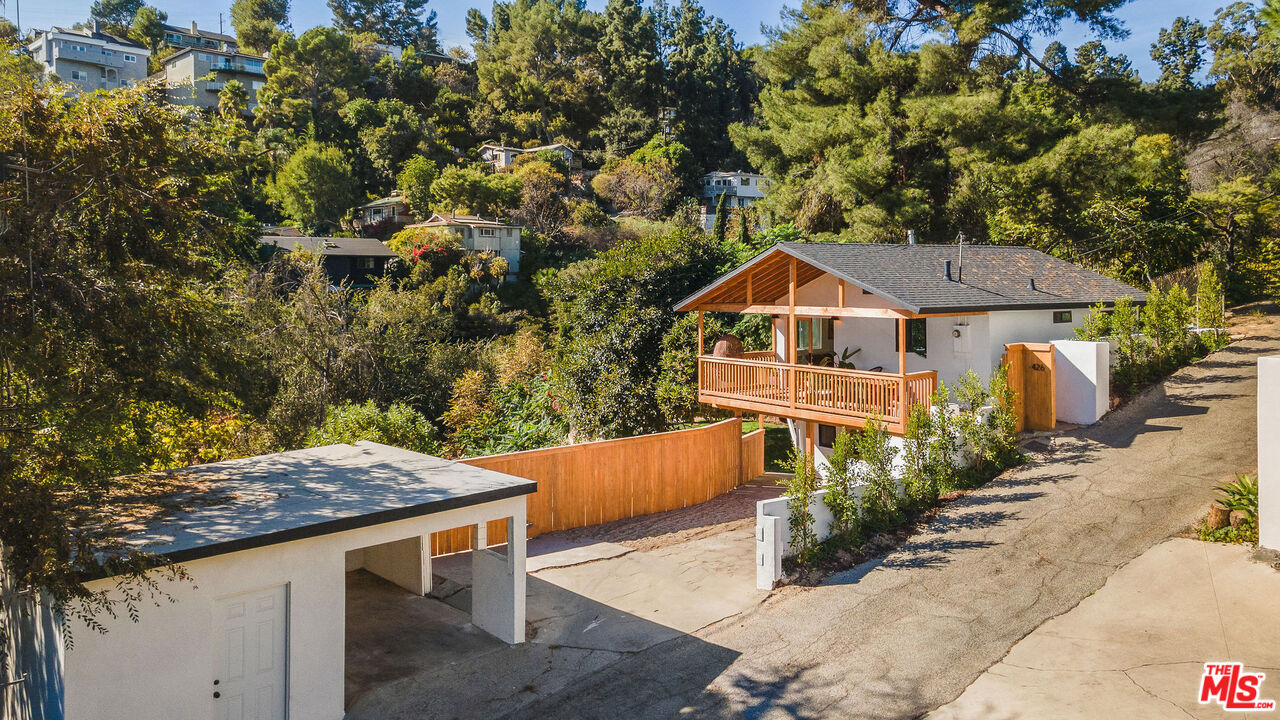 426 Rainbow Ave