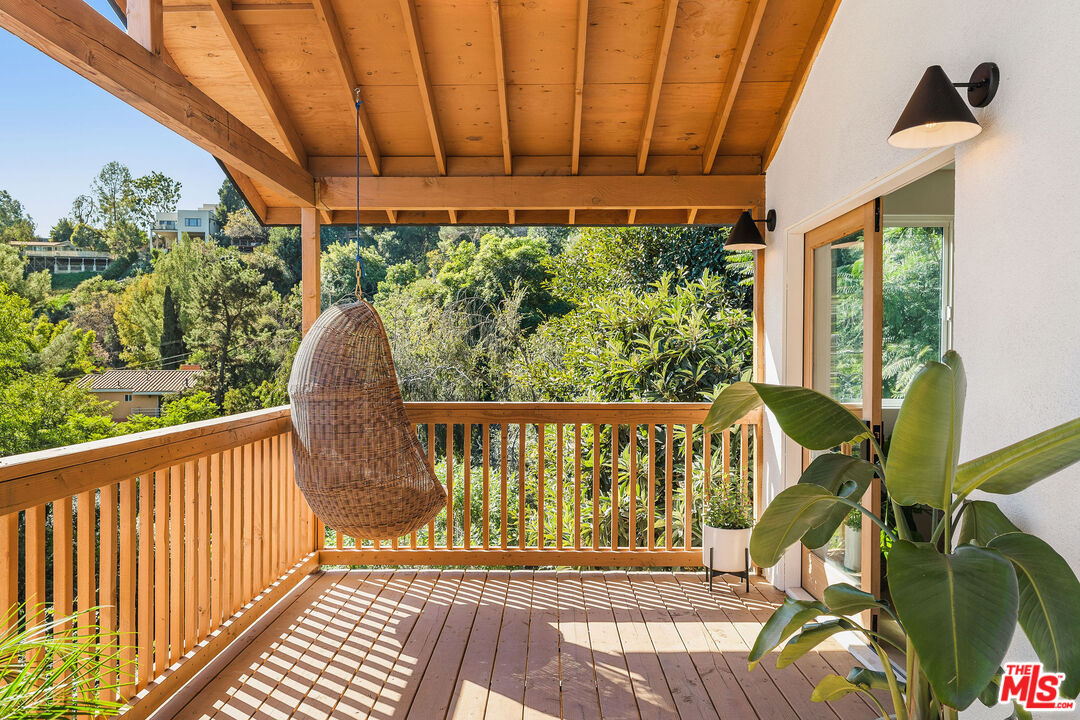 426 Rainbow Ave
