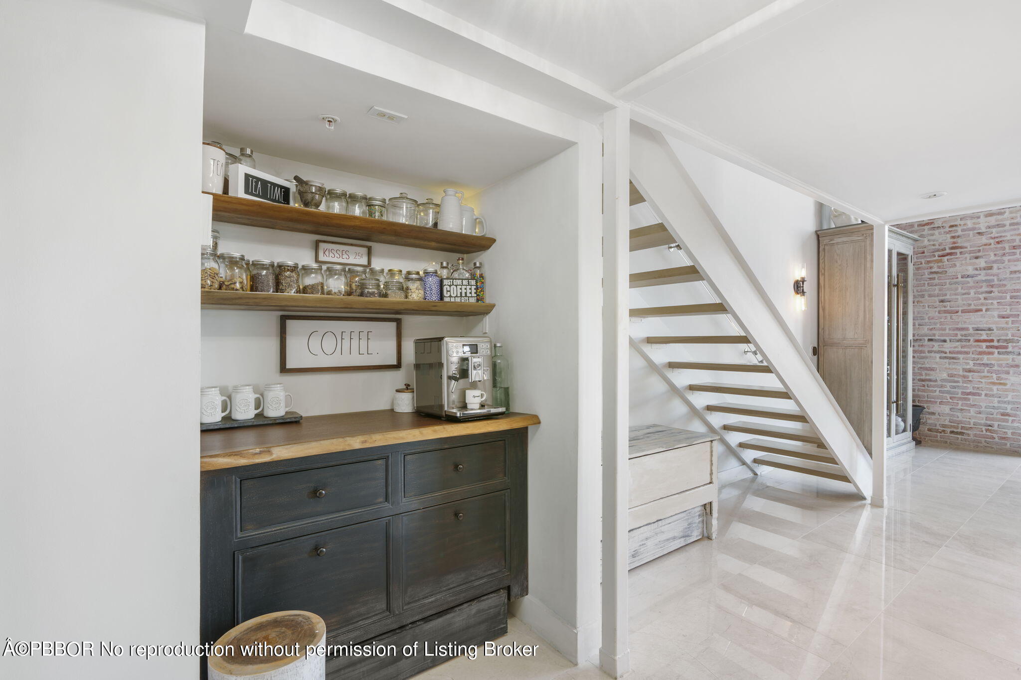 101 N Clematis Street, 503