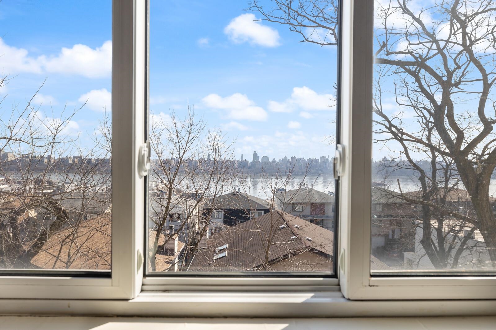 10 PALISADE AVE Unit 4B