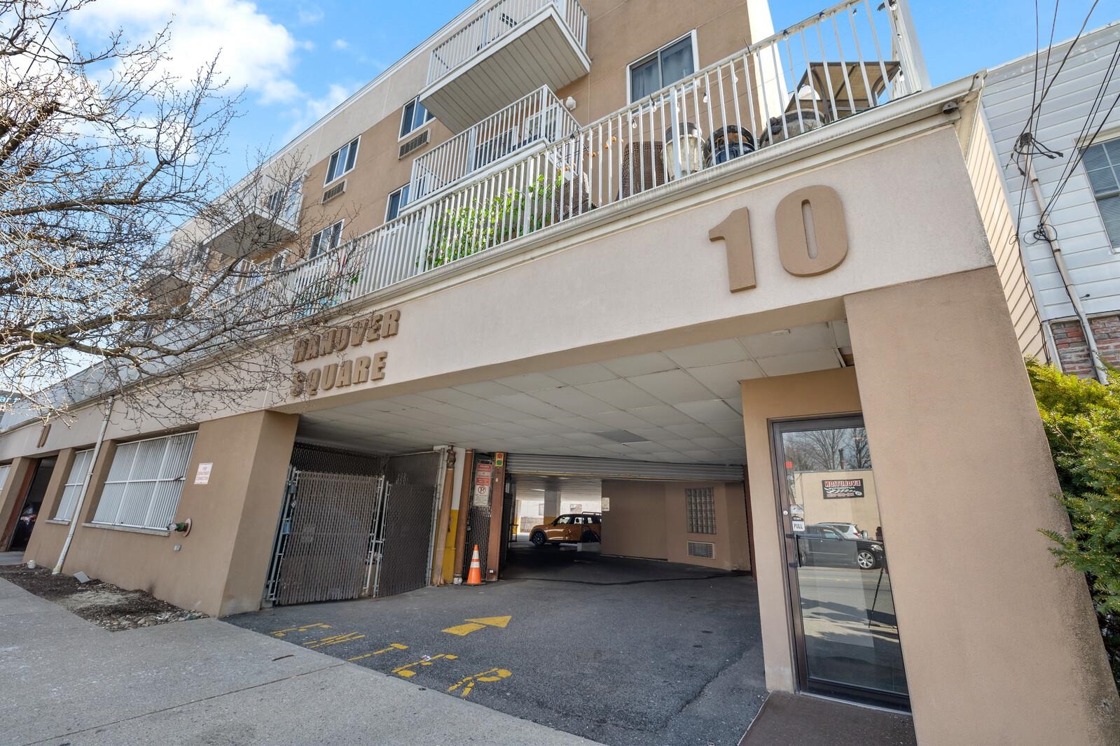 10 PALISADE AVE Unit 4B