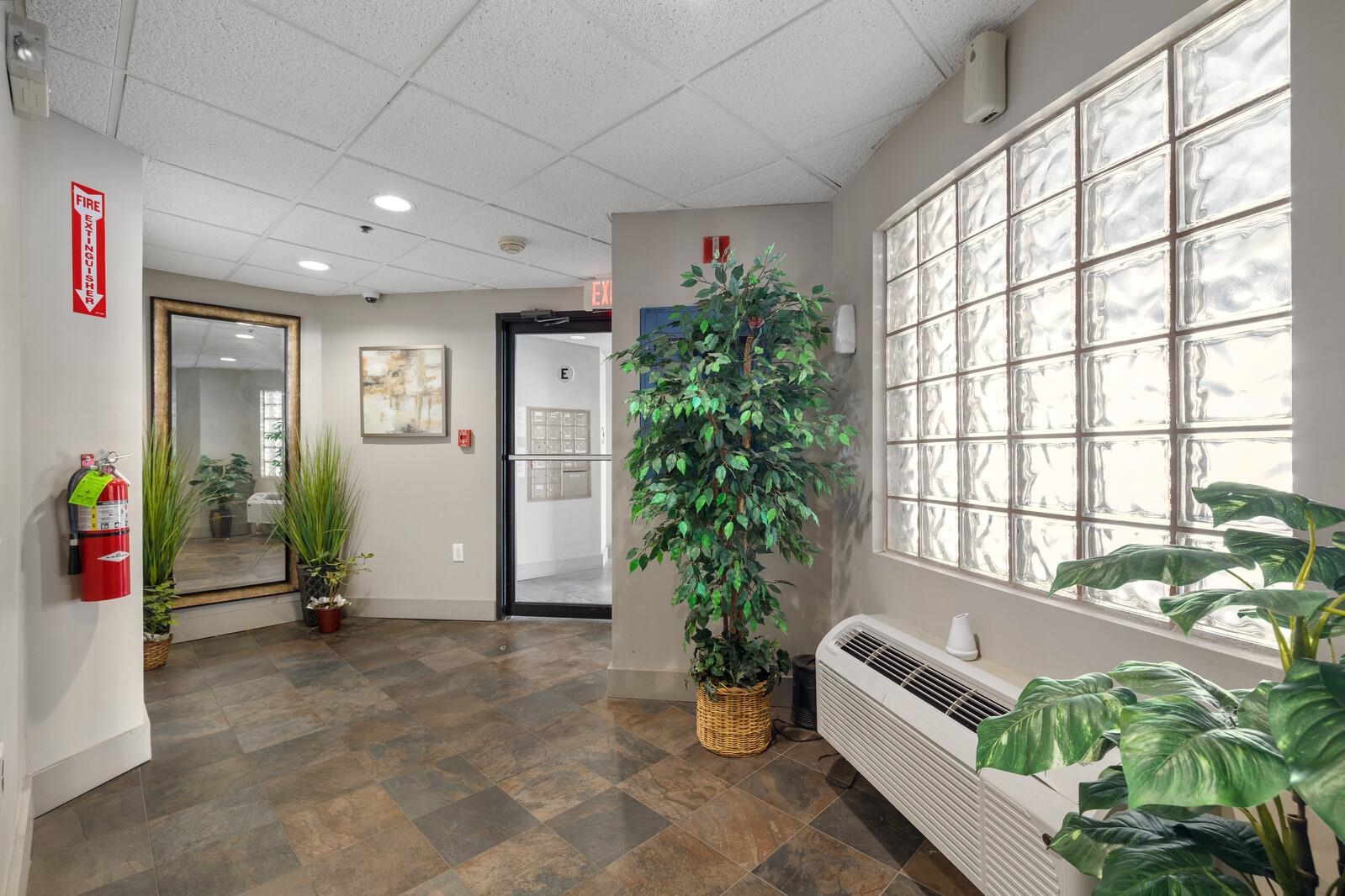 10 PALISADE AVE Unit 4B