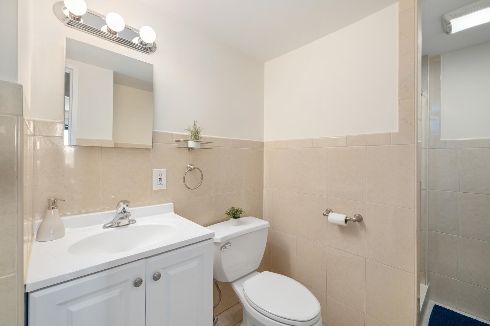 10 PALISADE AVE Unit 4B
