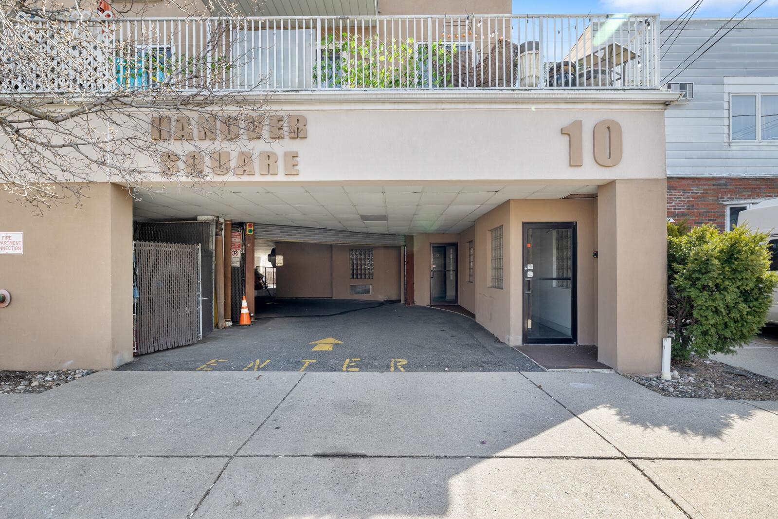 10 PALISADE AVE Unit 4B