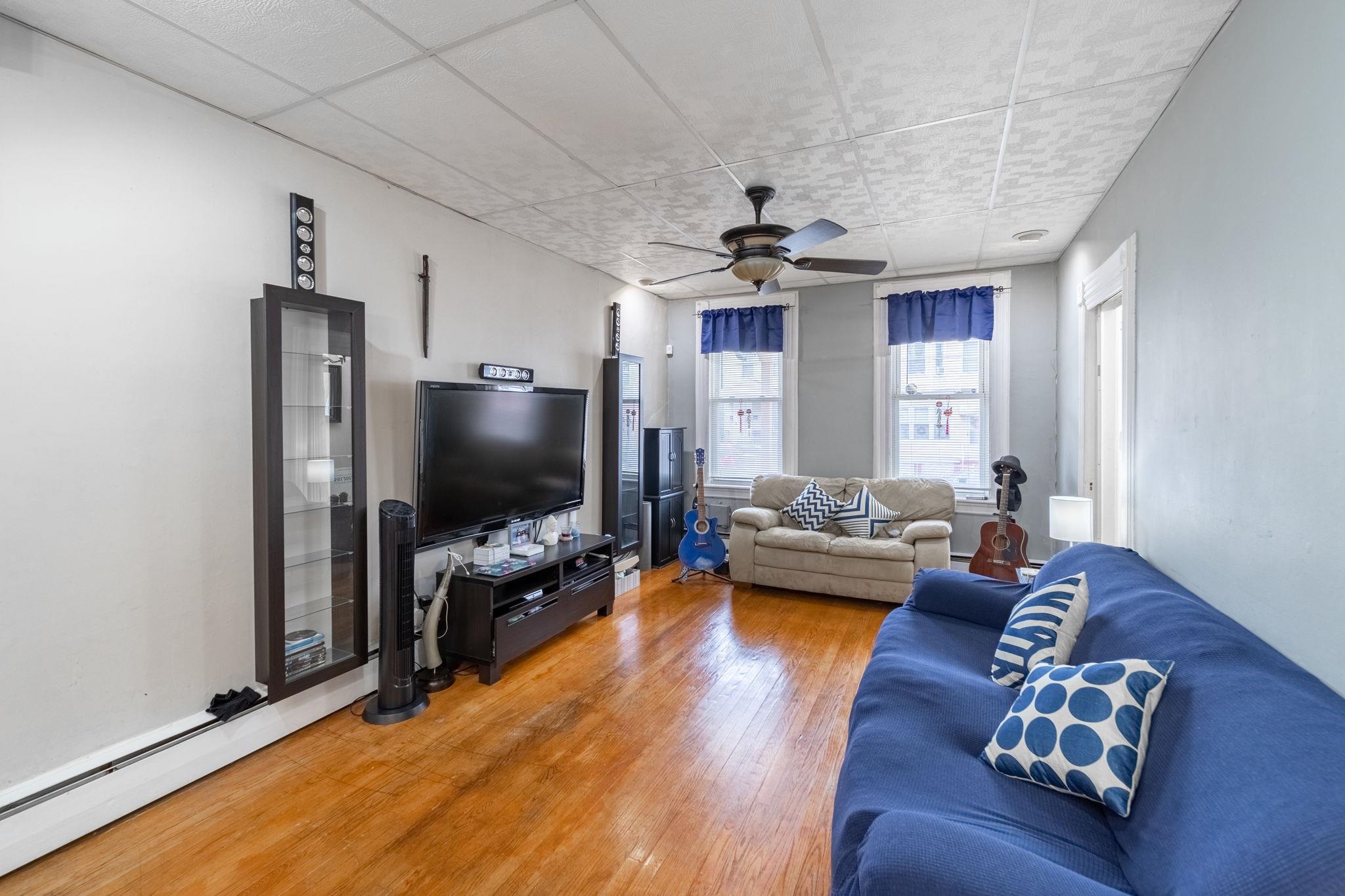 204 EGE AVE