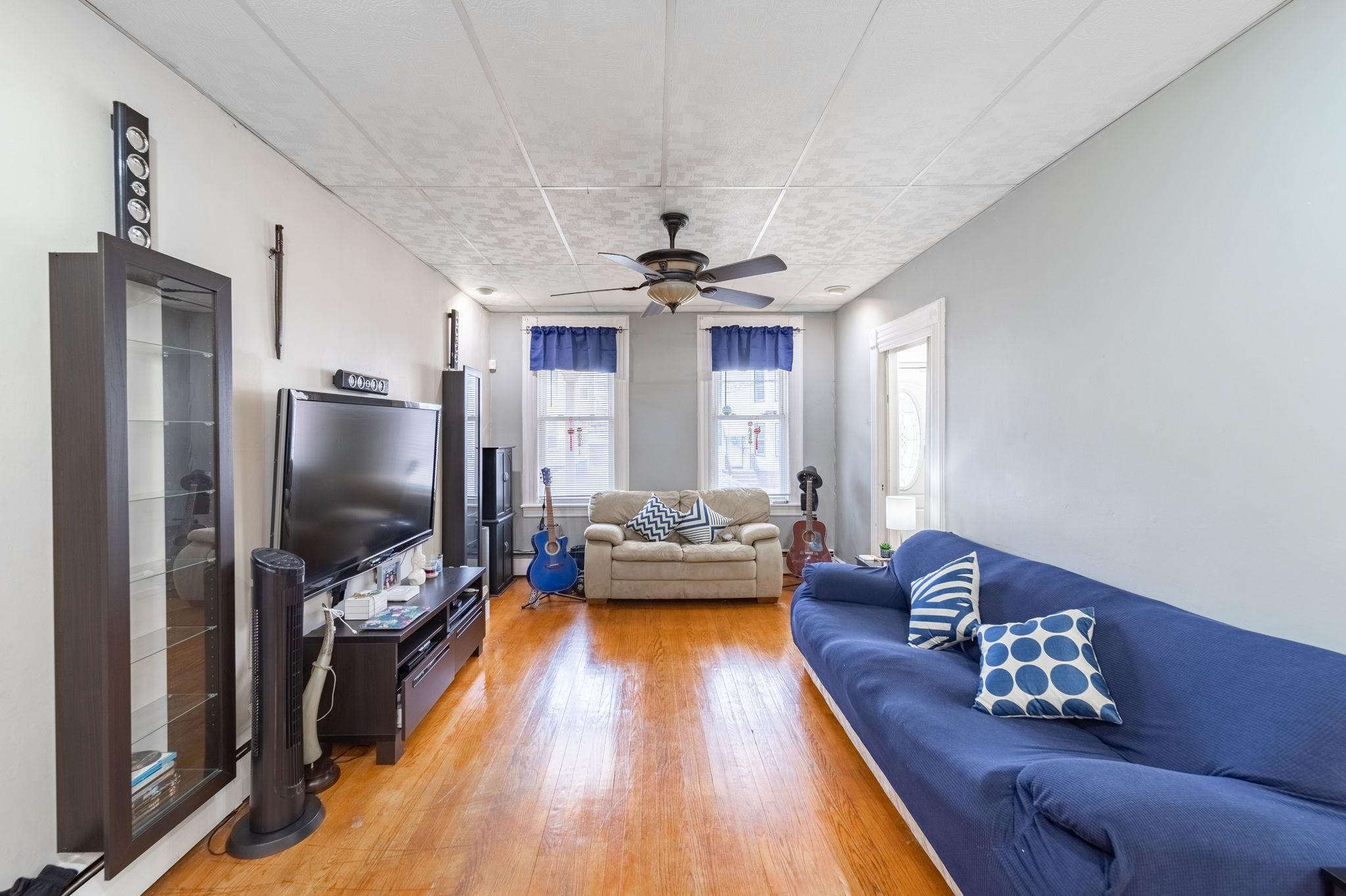 204 EGE AVE