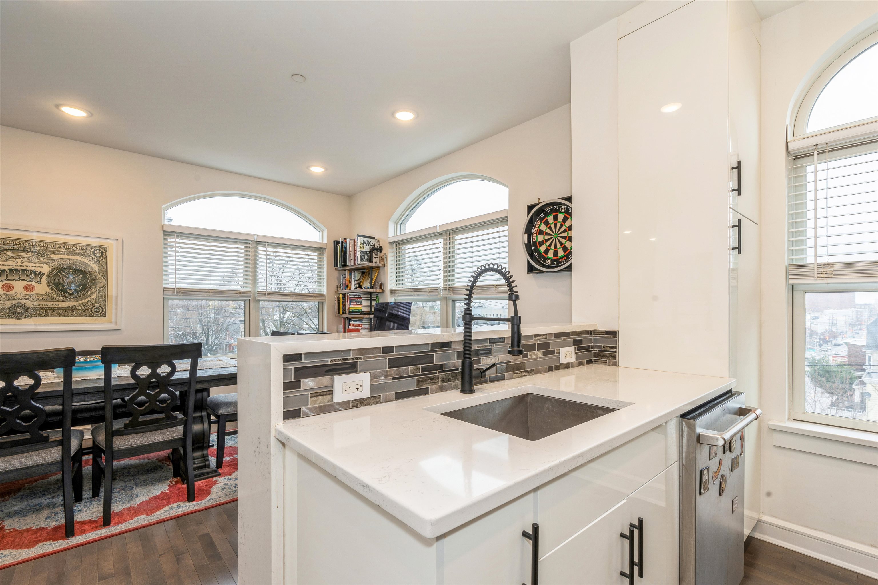 974 SUMMIT AVE Unit 401