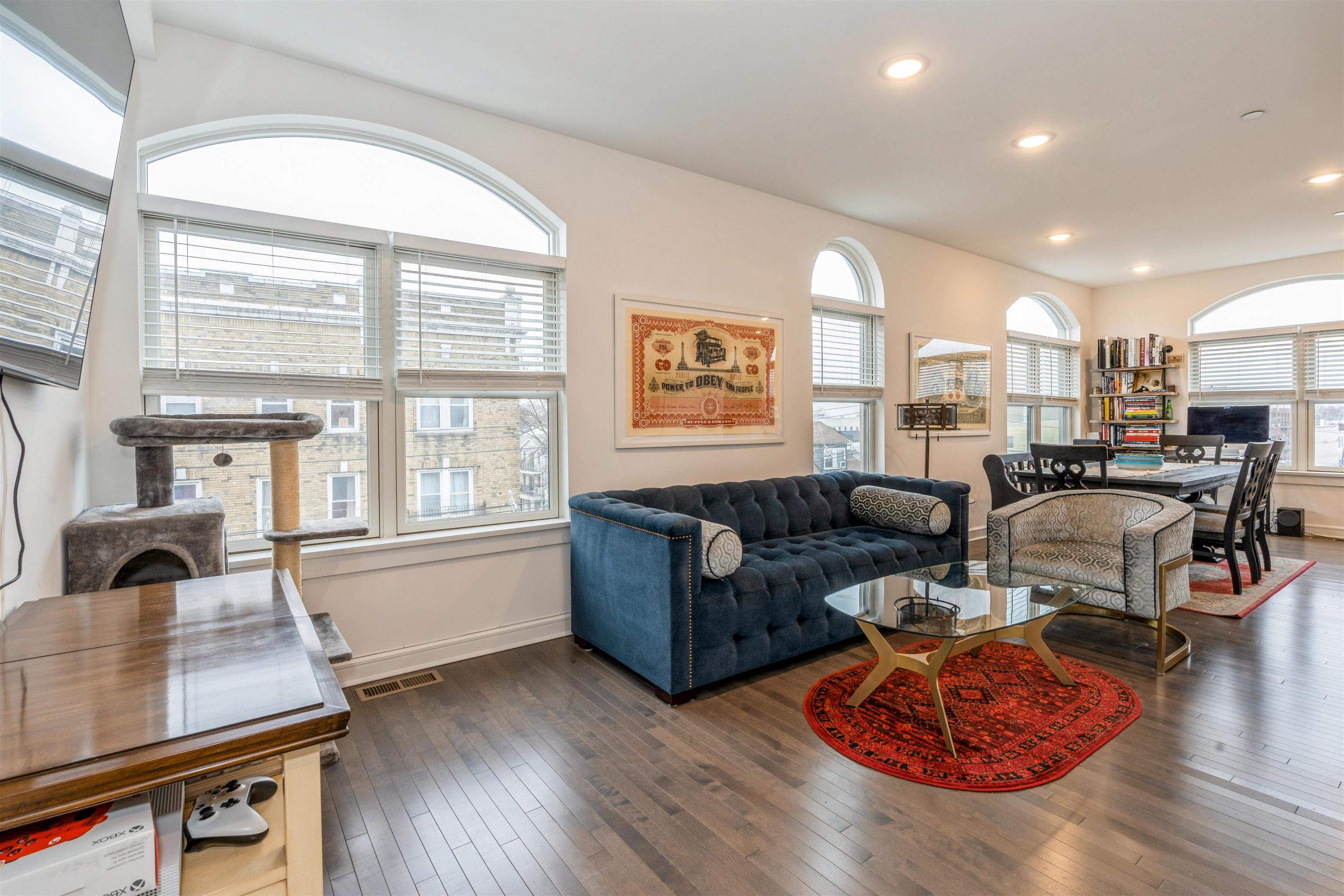 974 SUMMIT AVE Unit 401
