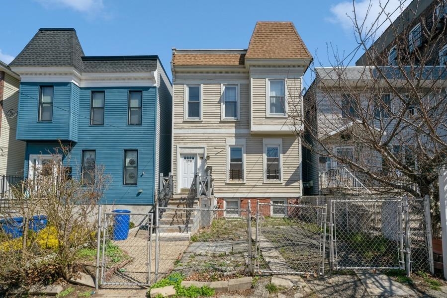 178 NORTH ST