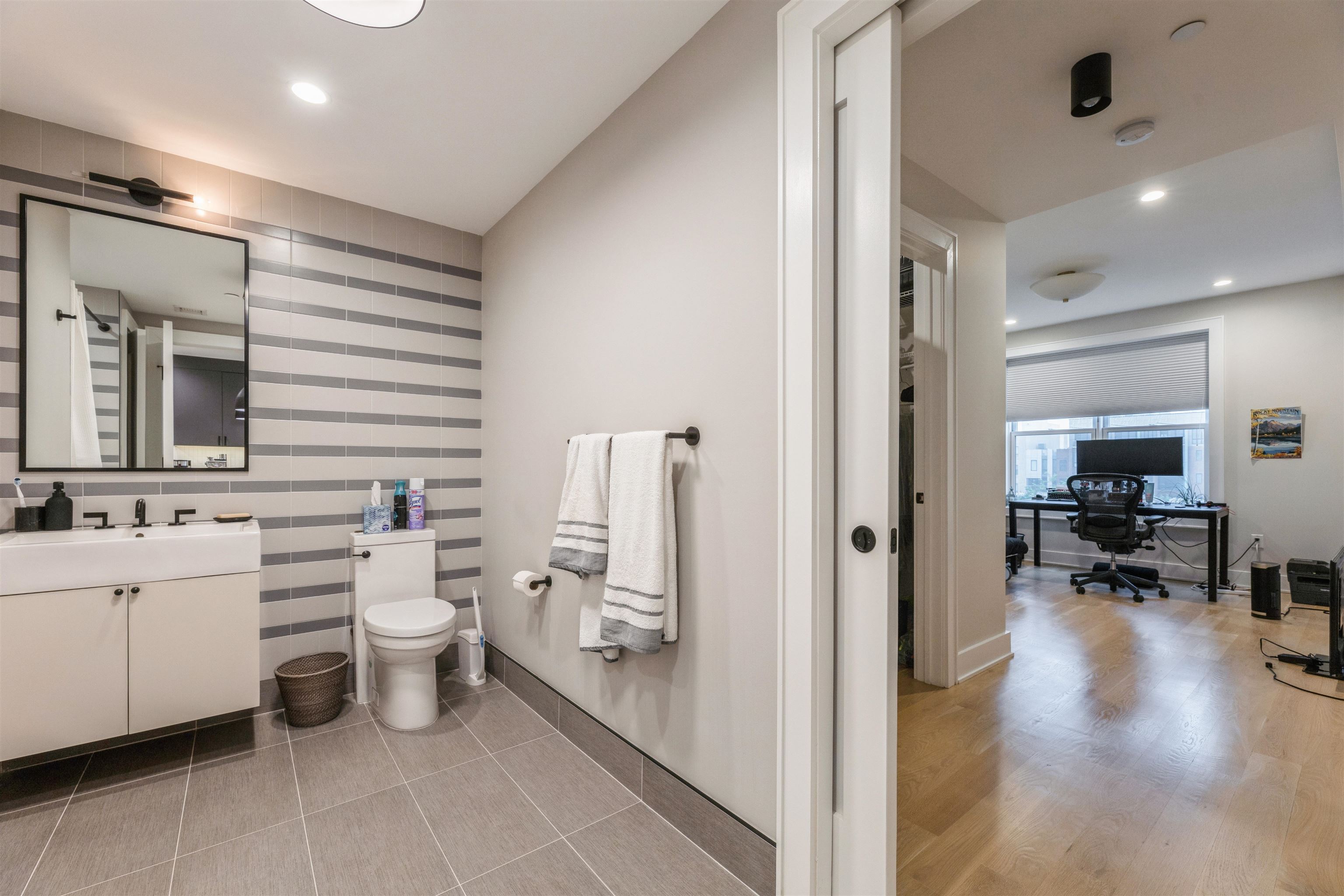 366 6TH ST Unit: 503