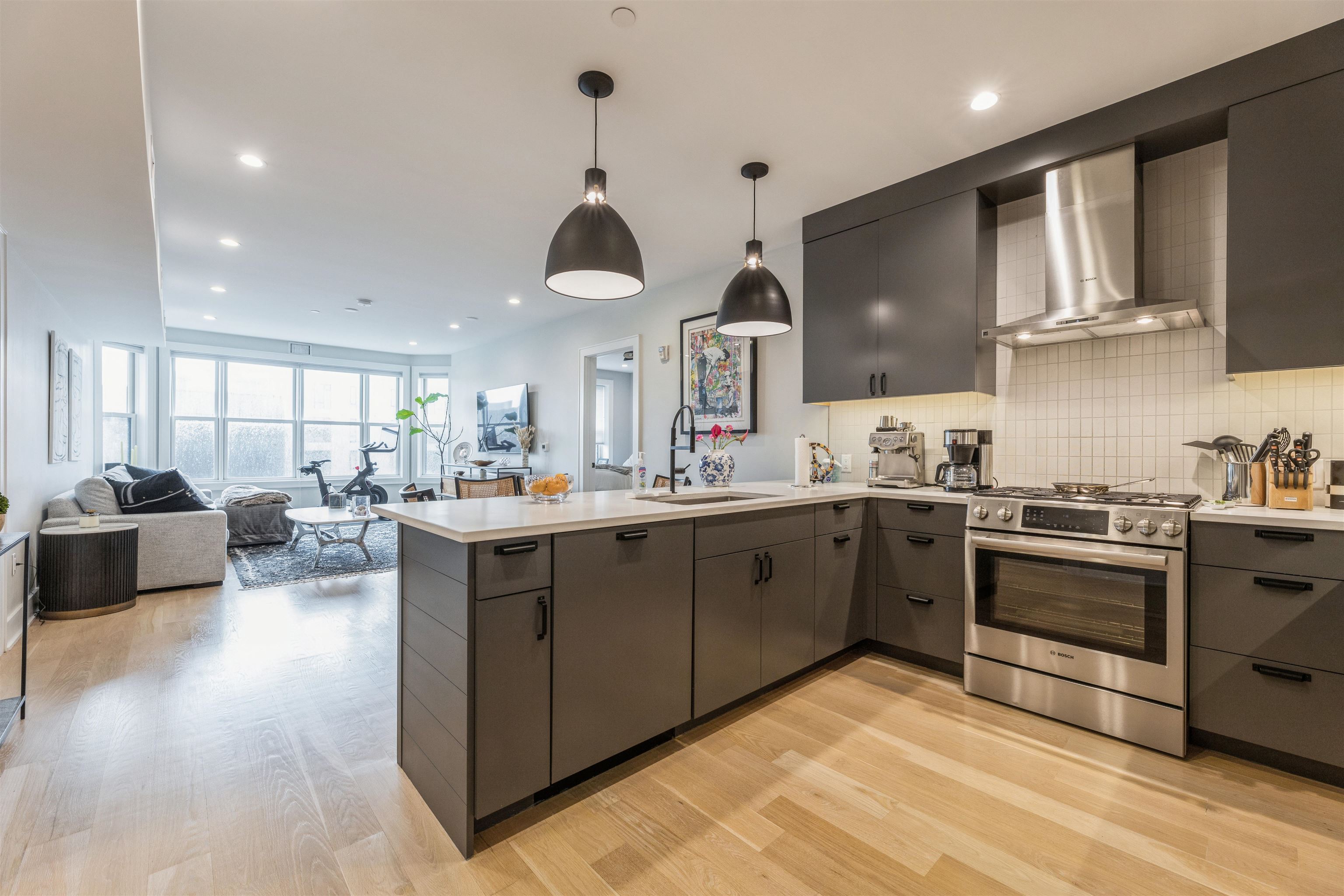 366 6TH ST Unit: 503
