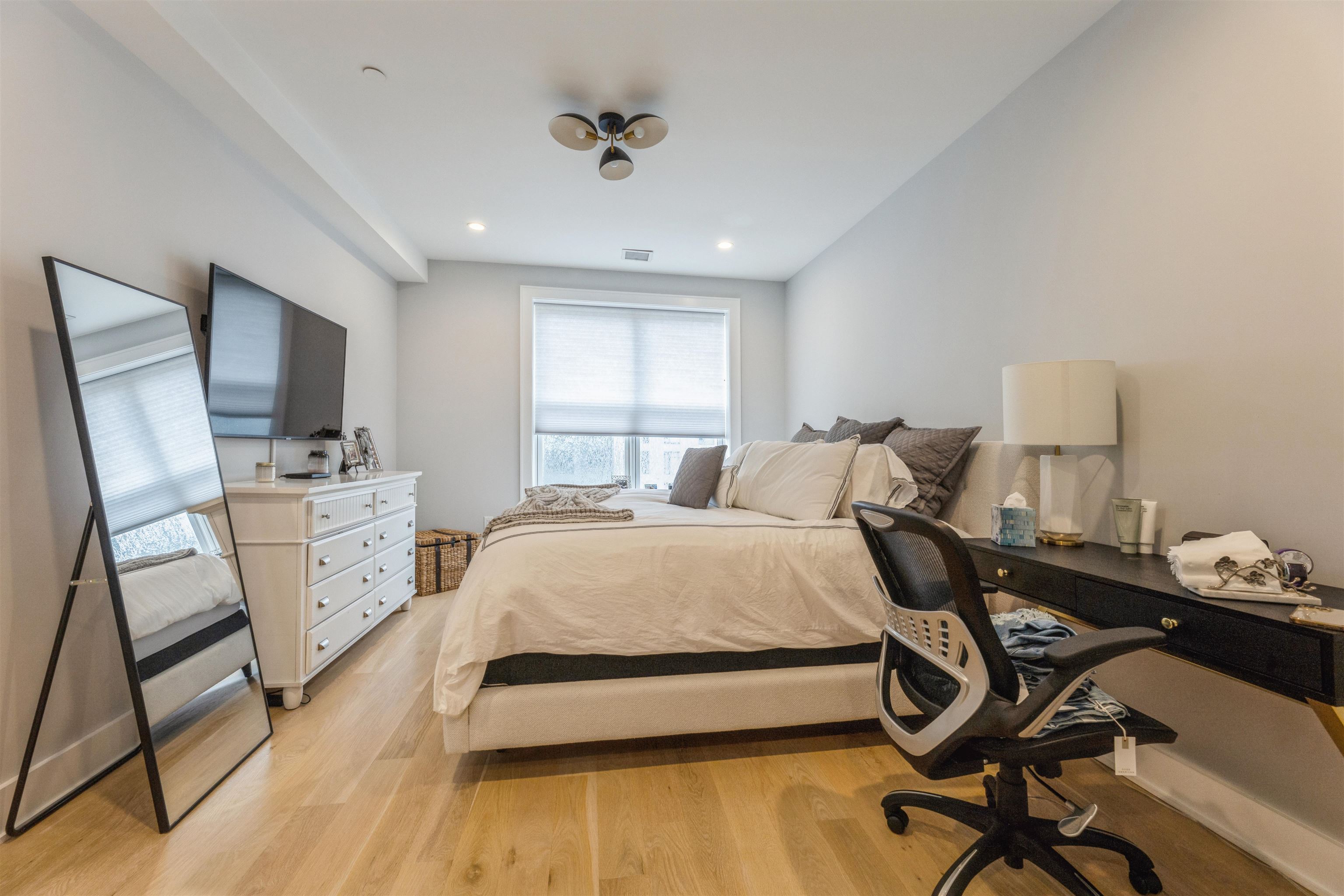 366 6TH ST Unit: 503