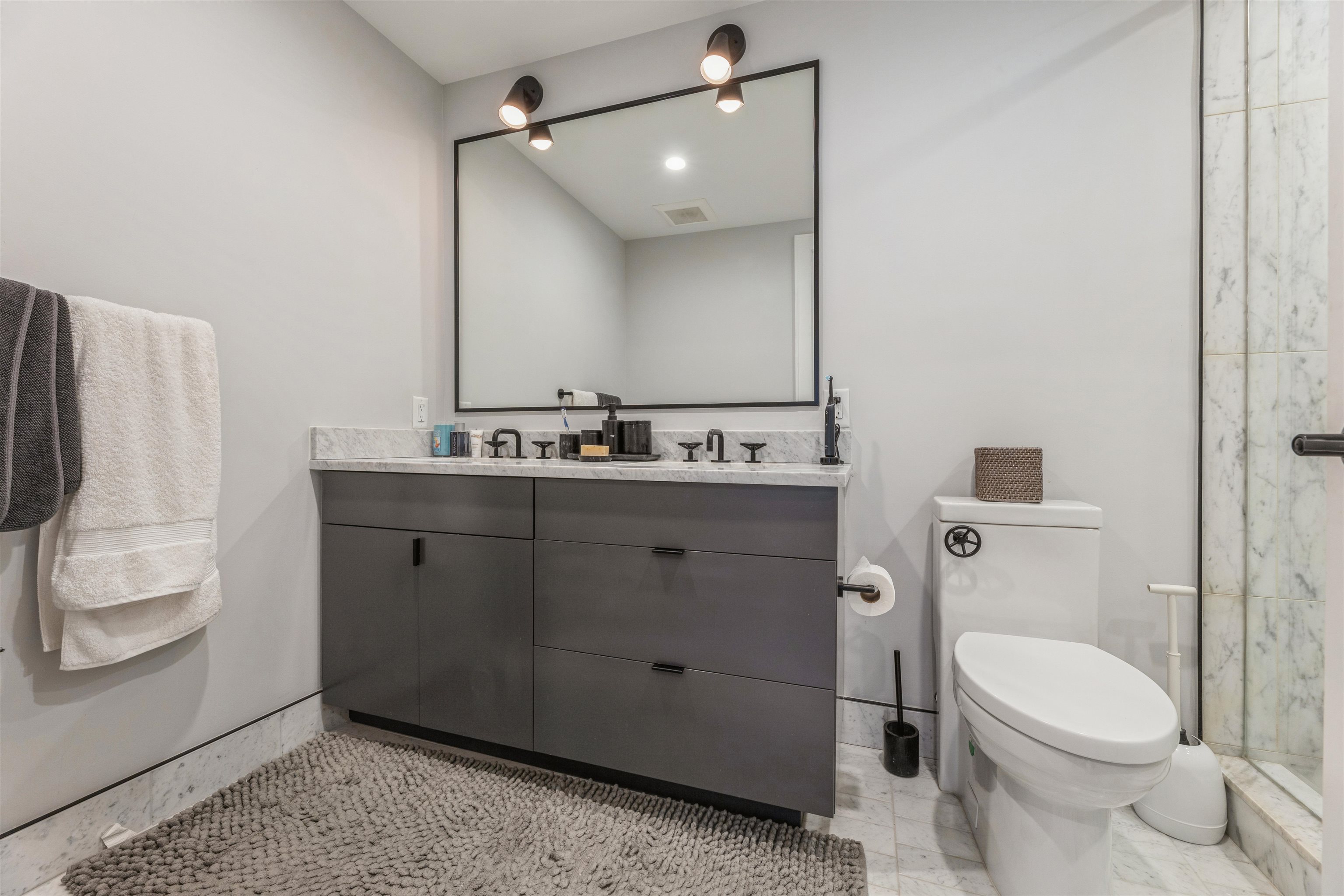 366 6TH ST Unit: 503