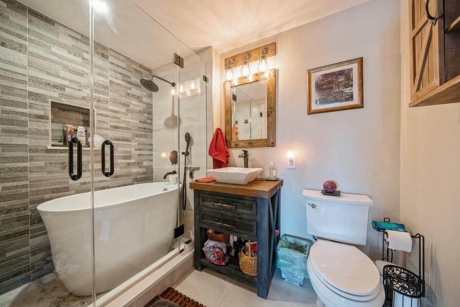 63 SUSSEX ST Unit: 3