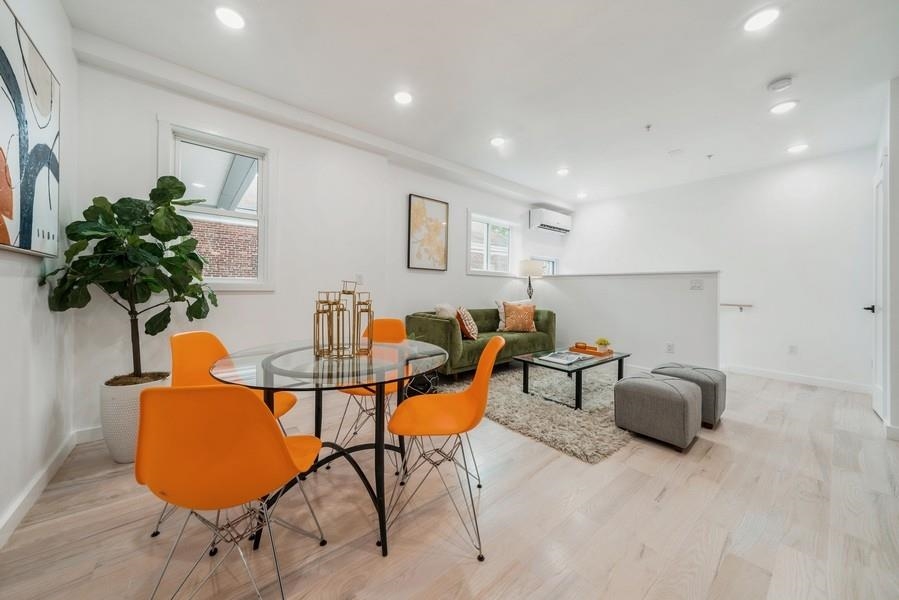 310 4TH ST Unit: 1