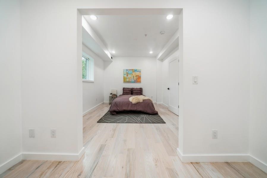 310 4TH ST Unit: 1