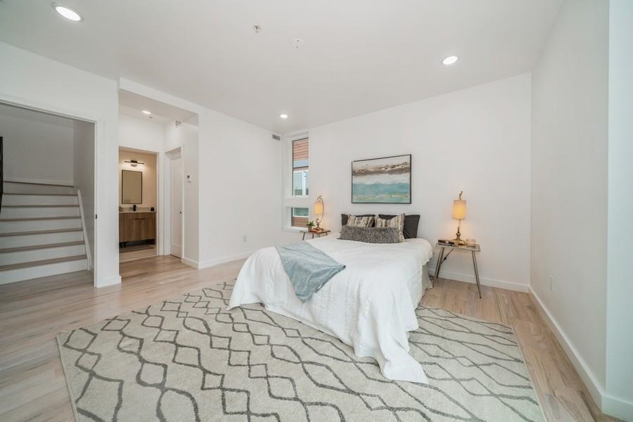 310 4TH ST Unit: 1