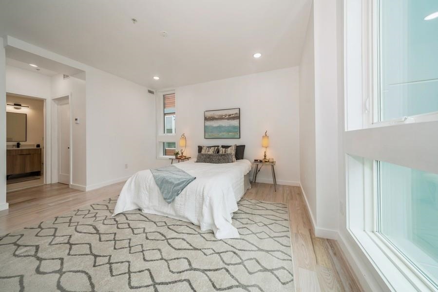 310 4TH ST Unit: 1