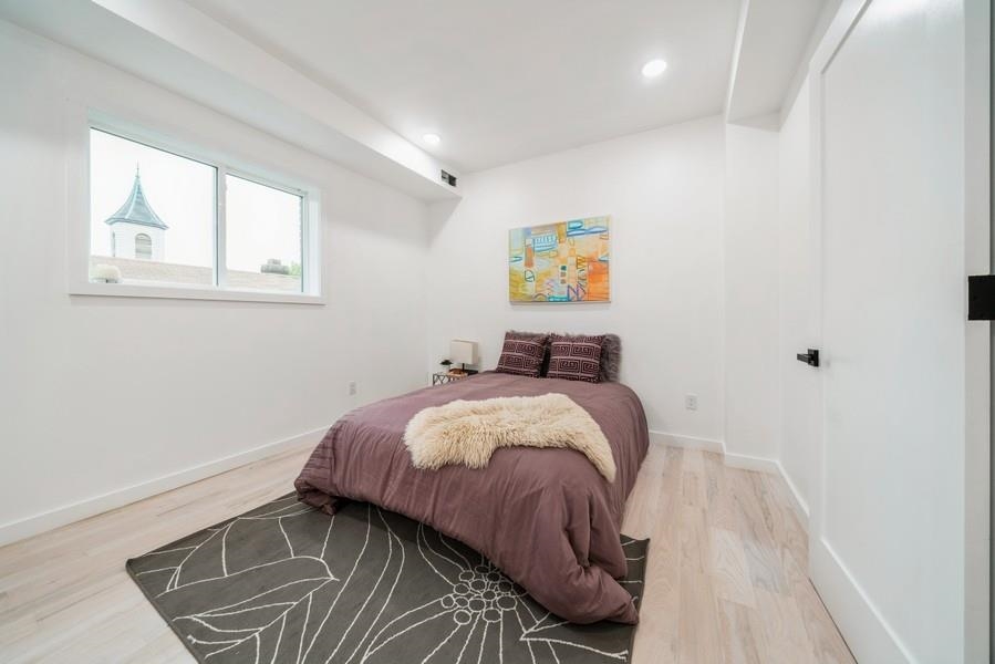 310 4TH ST Unit: 1
